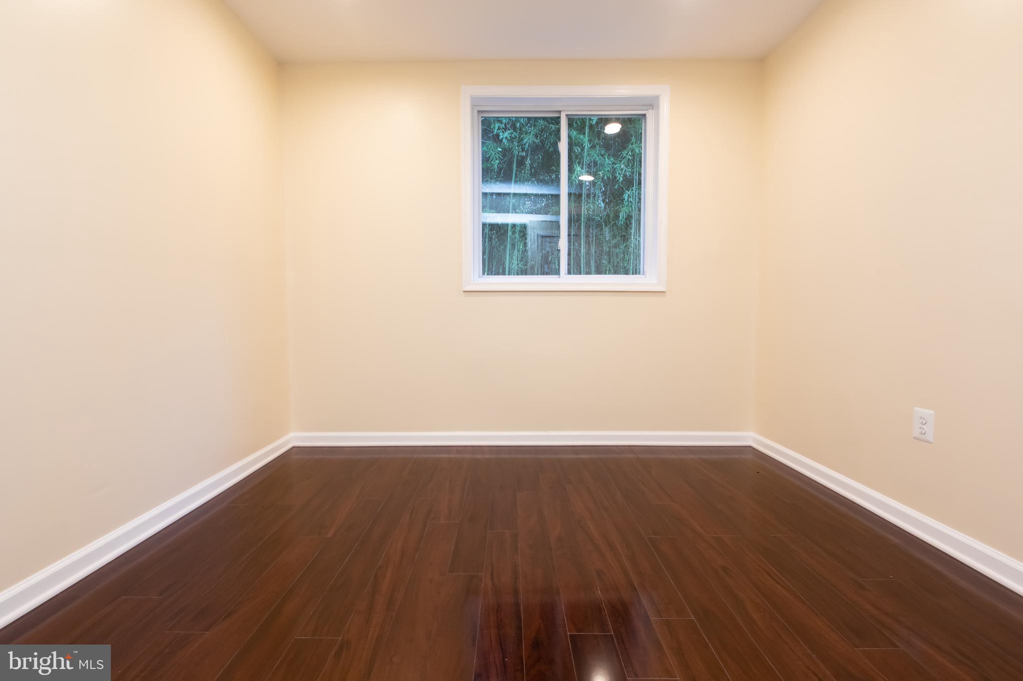 MILL CREEK SOUTH - Residential