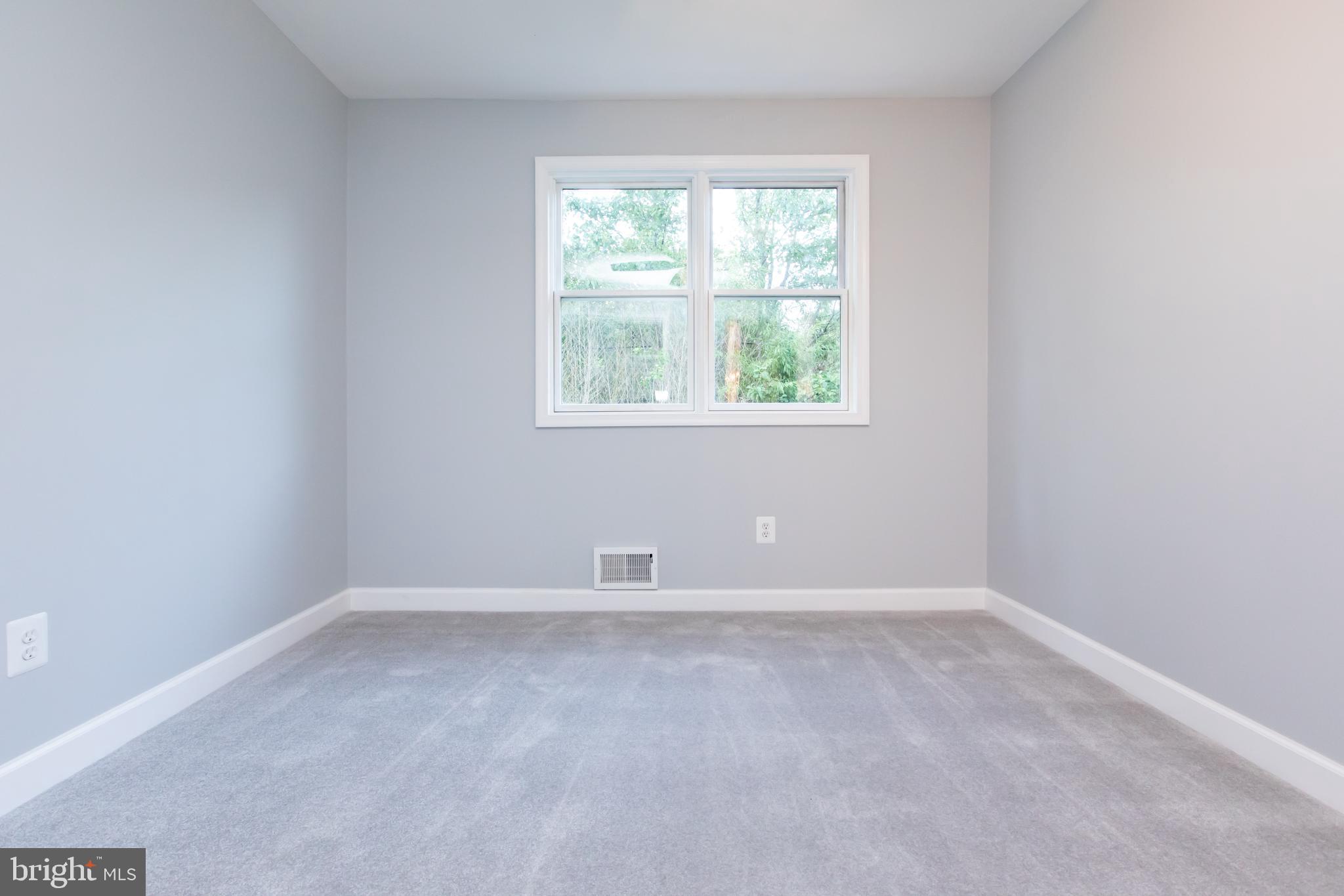 MILL CREEK SOUTH - Residential