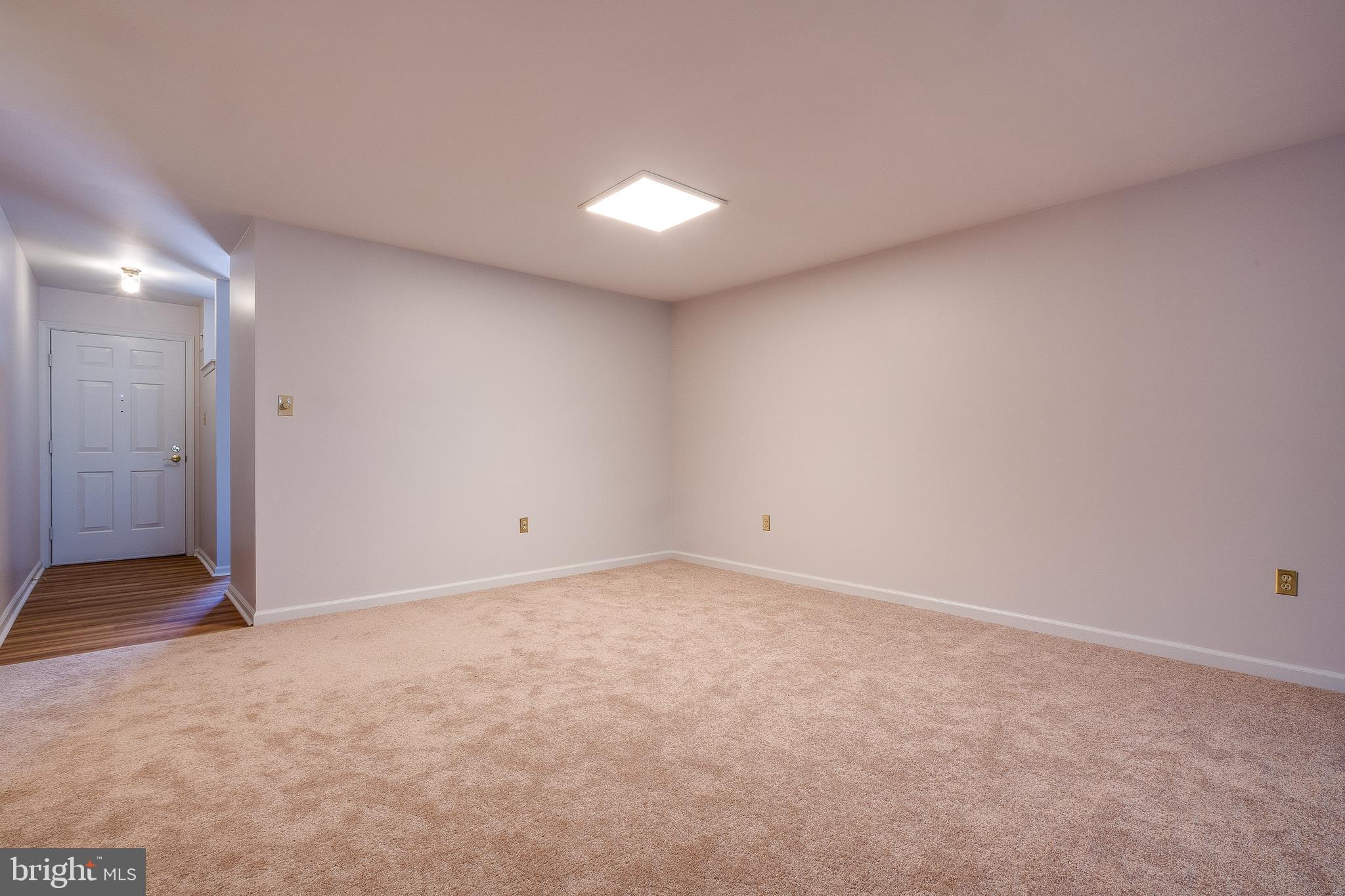 VALLEY GREEN CONDO - Residential