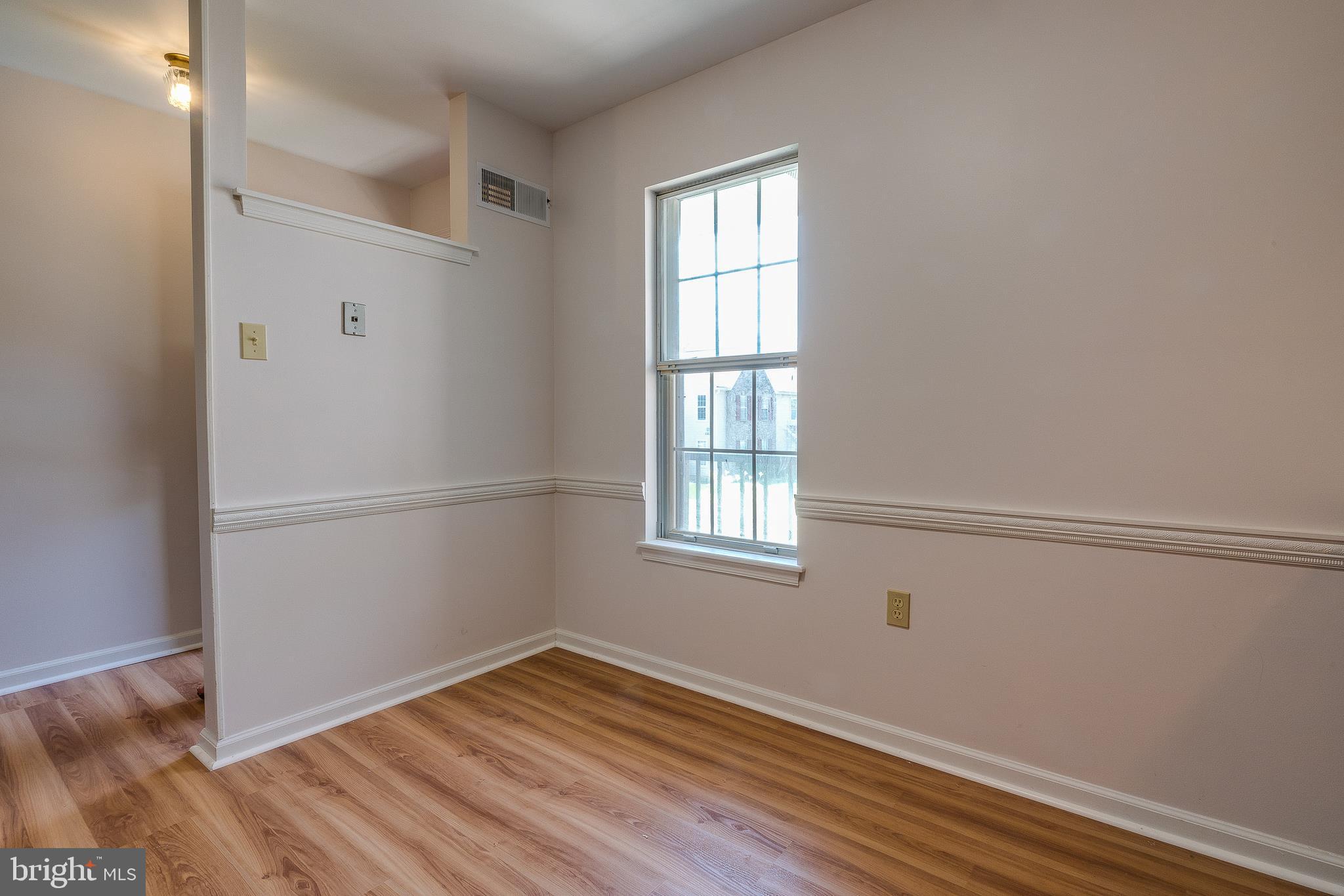 VALLEY GREEN CONDO - Residential