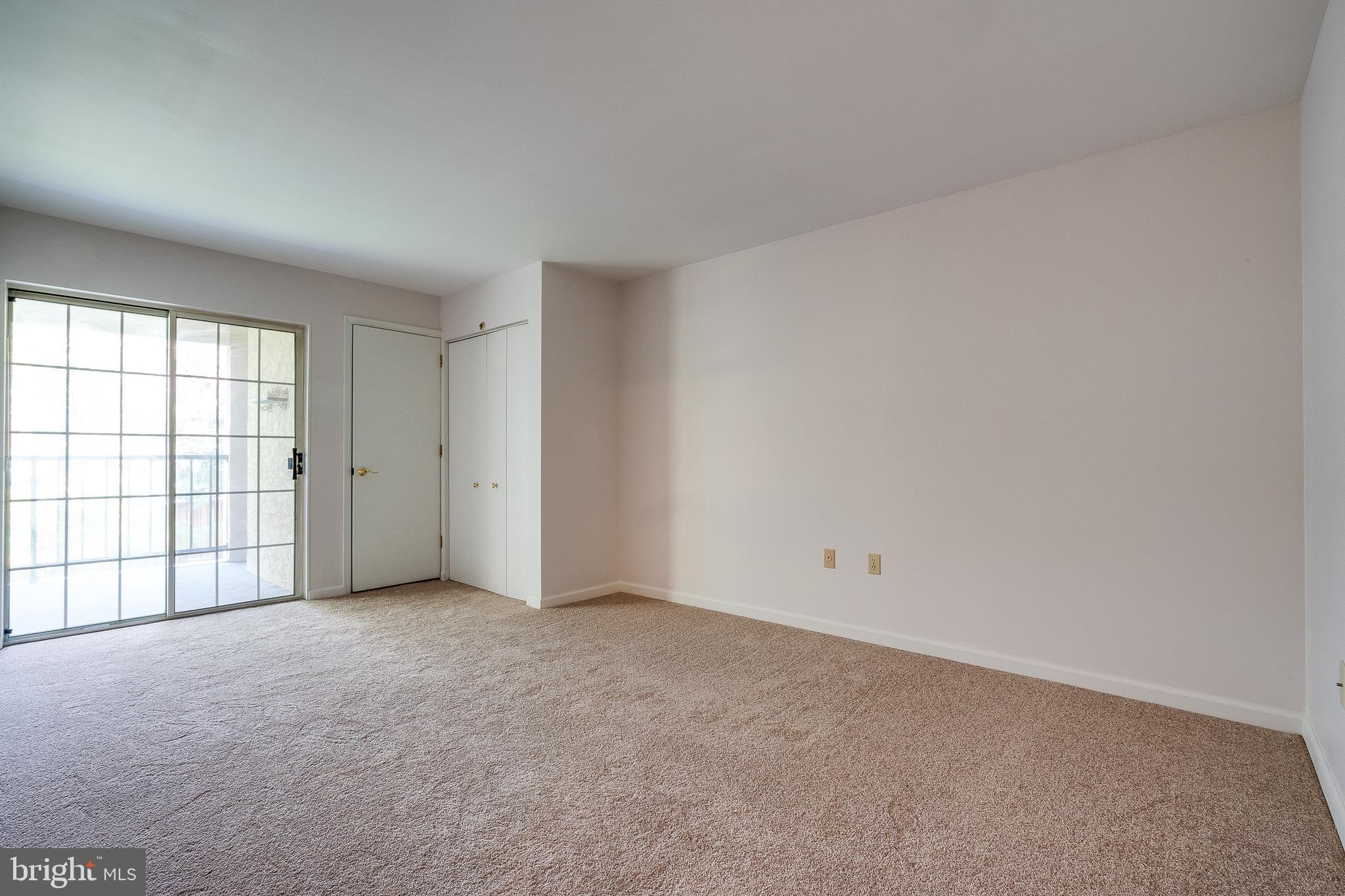 VALLEY GREEN CONDO - Residential