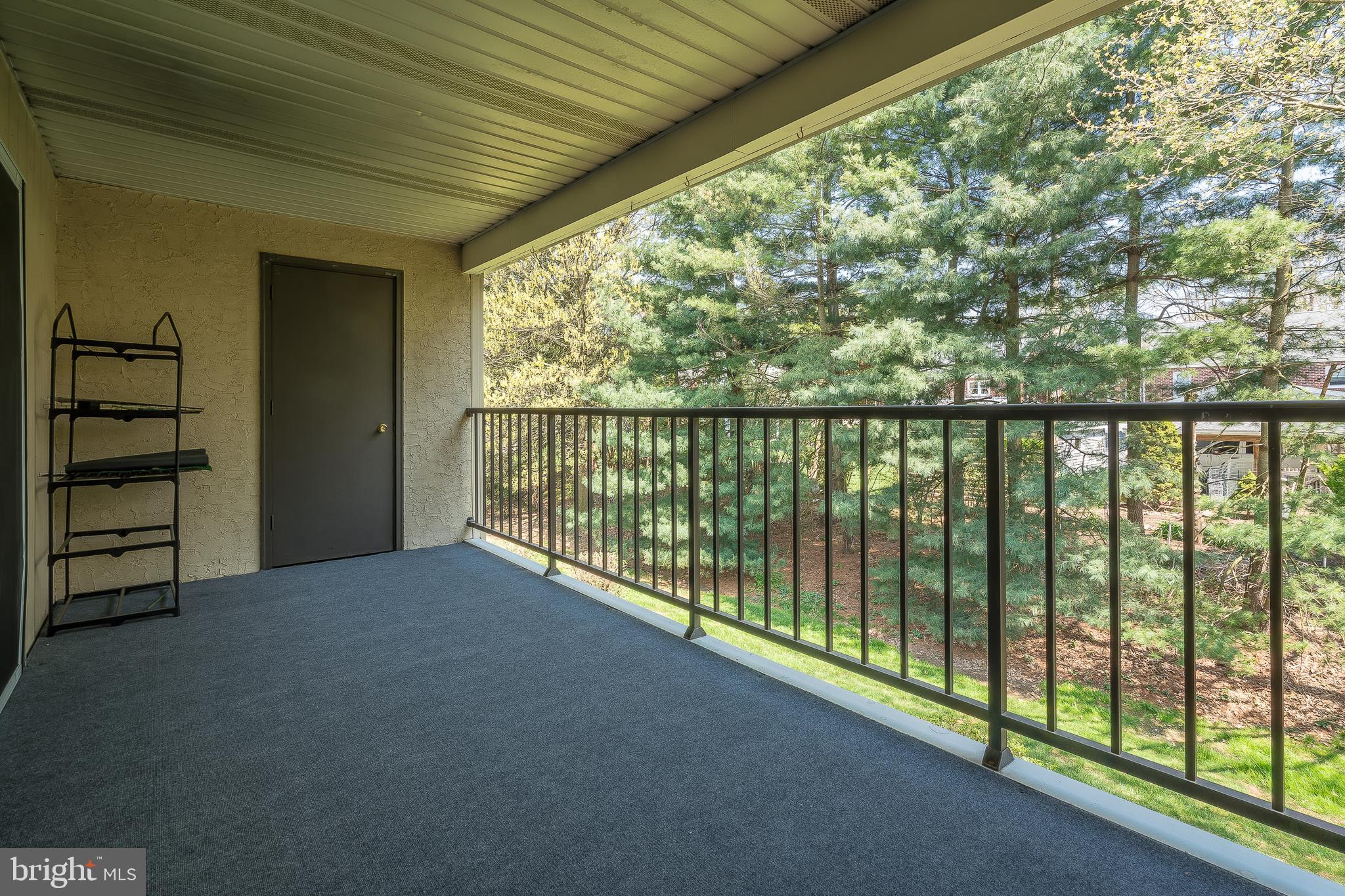 VALLEY GREEN CONDO - Residential