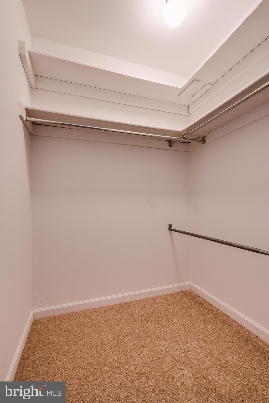 VALLEY GREEN CONDO - Residential