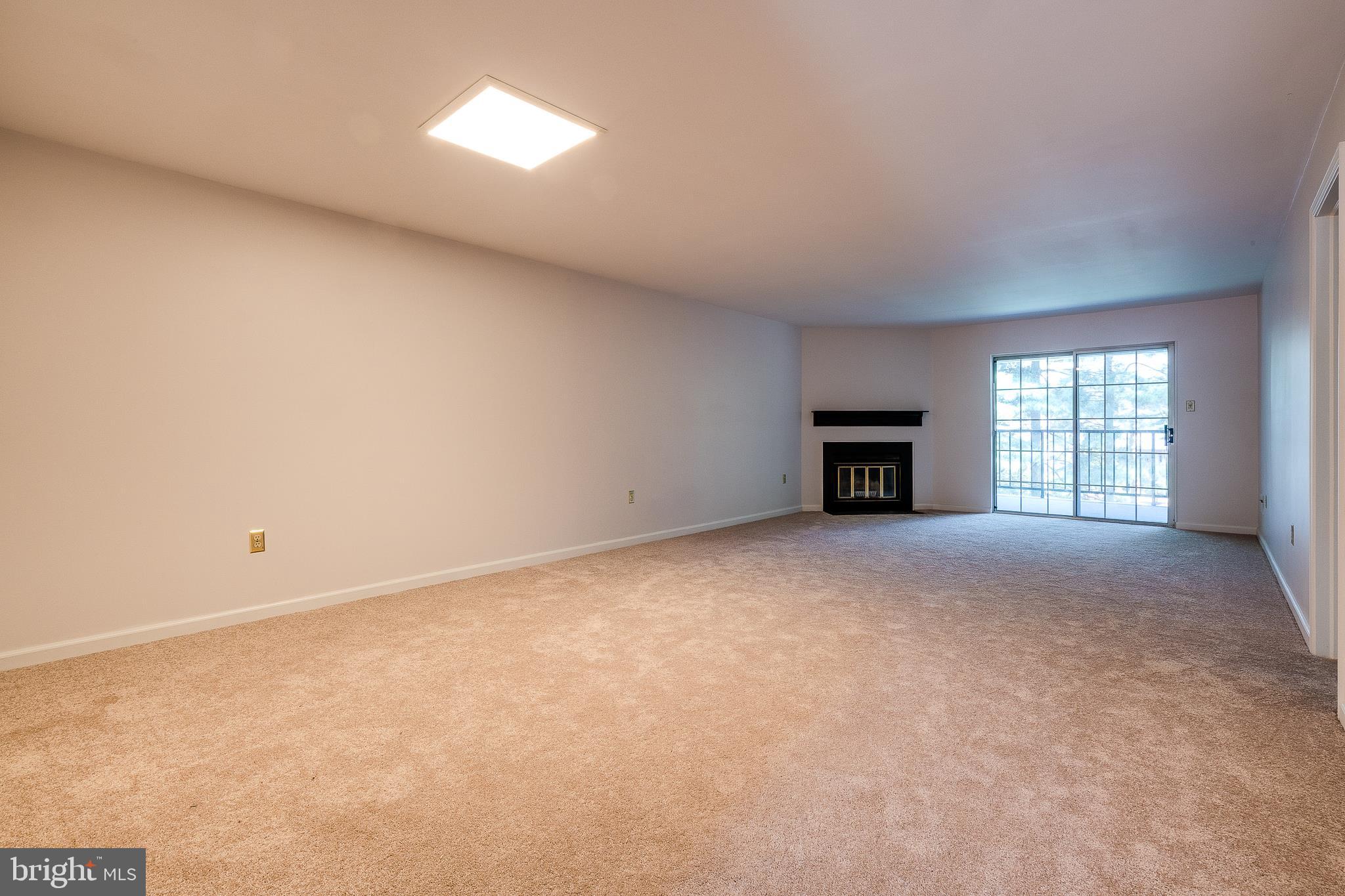 VALLEY GREEN CONDO - Residential