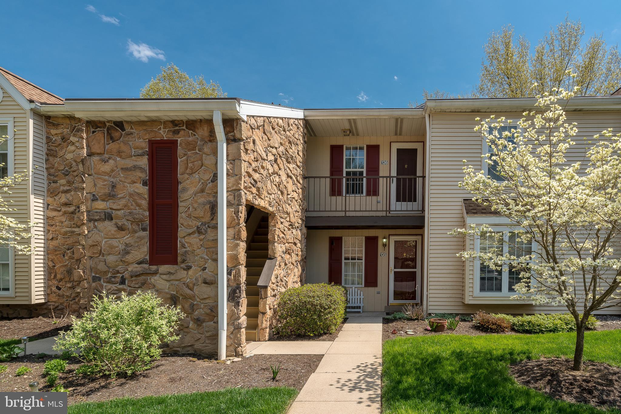 VALLEY GREEN CONDO - Residential