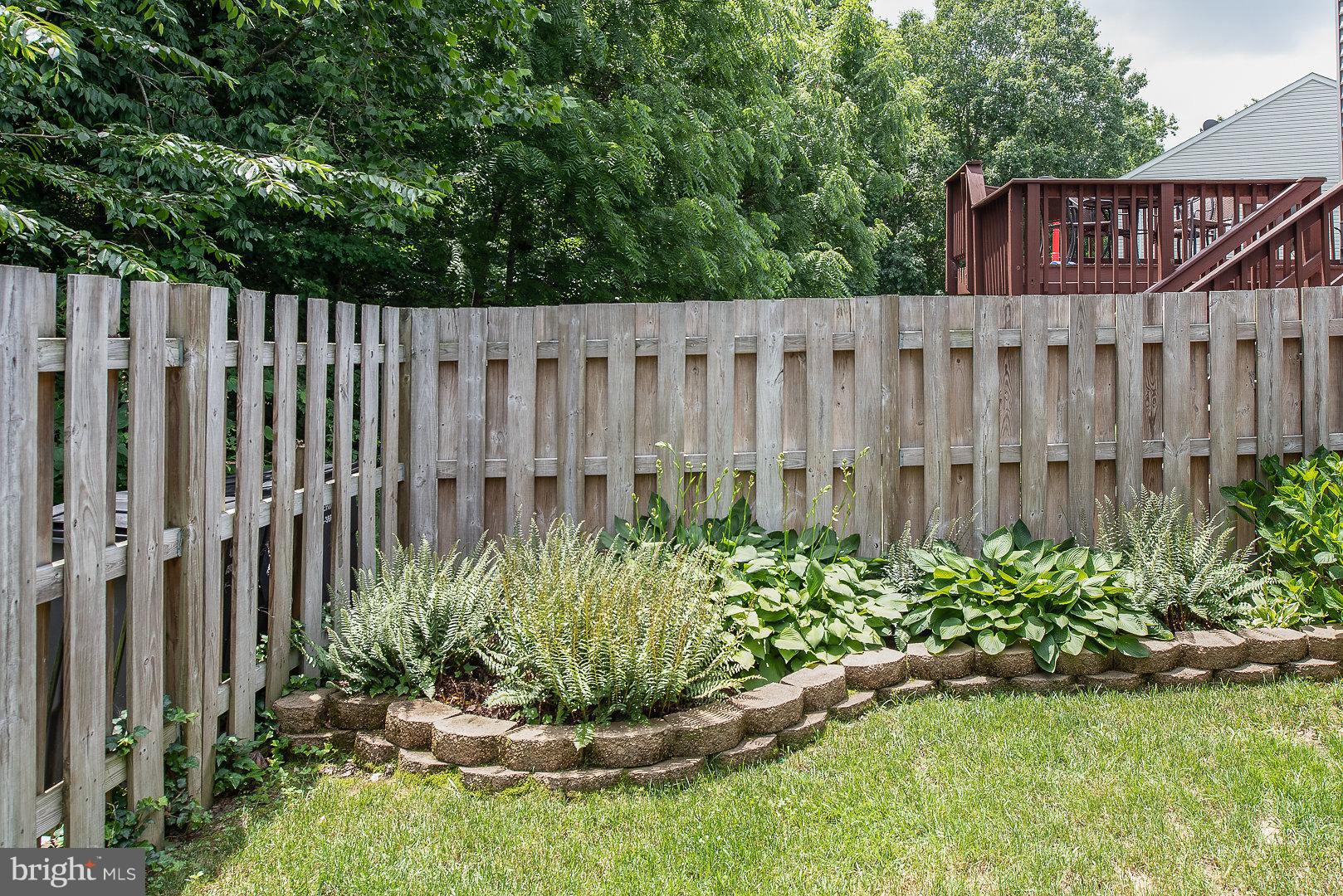 HAMPTON OAKS - Residential