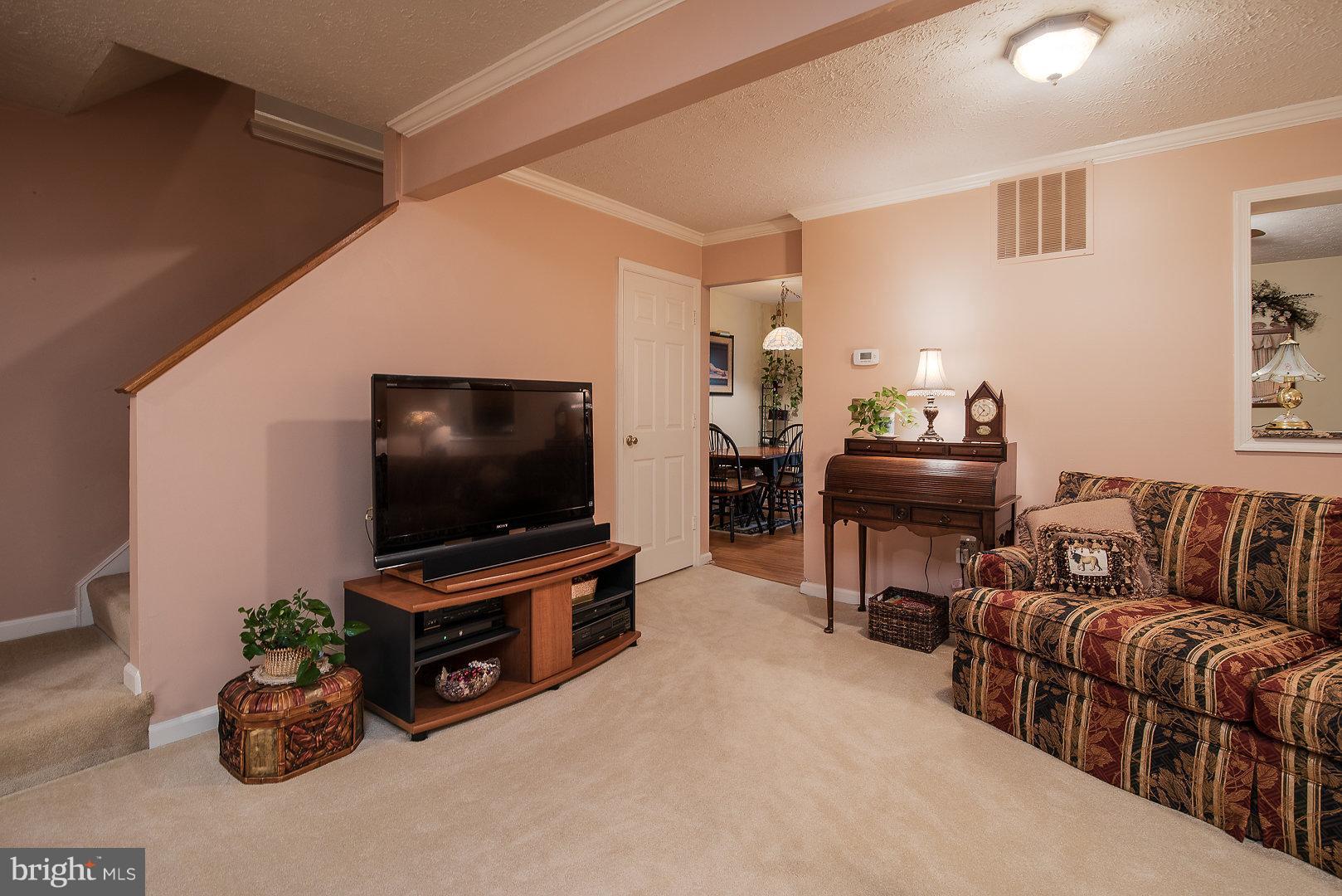 HAMPTON OAKS - Residential