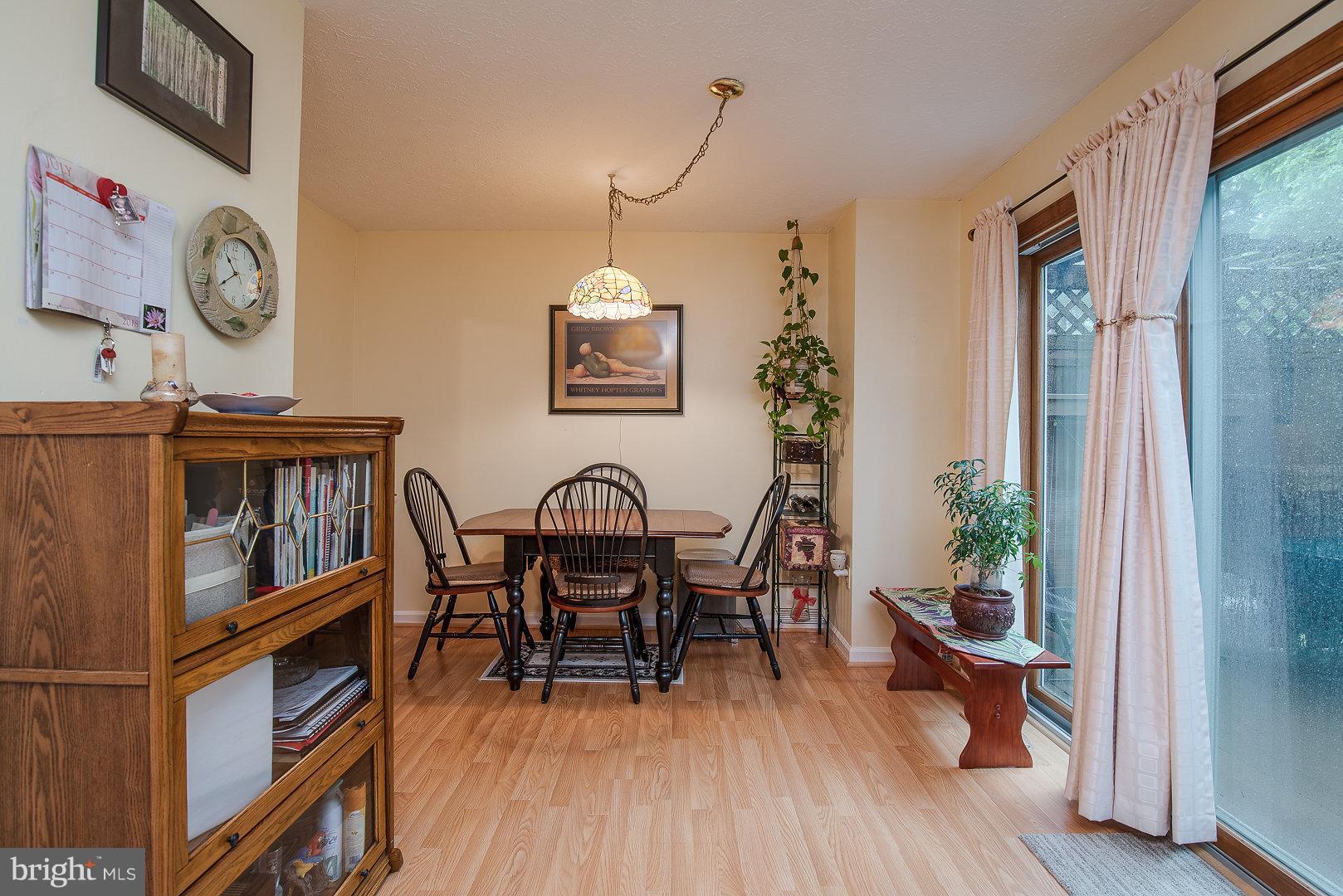 HAMPTON OAKS - Residential