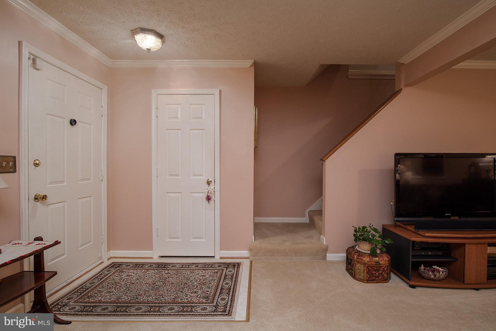 HAMPTON OAKS - Residential