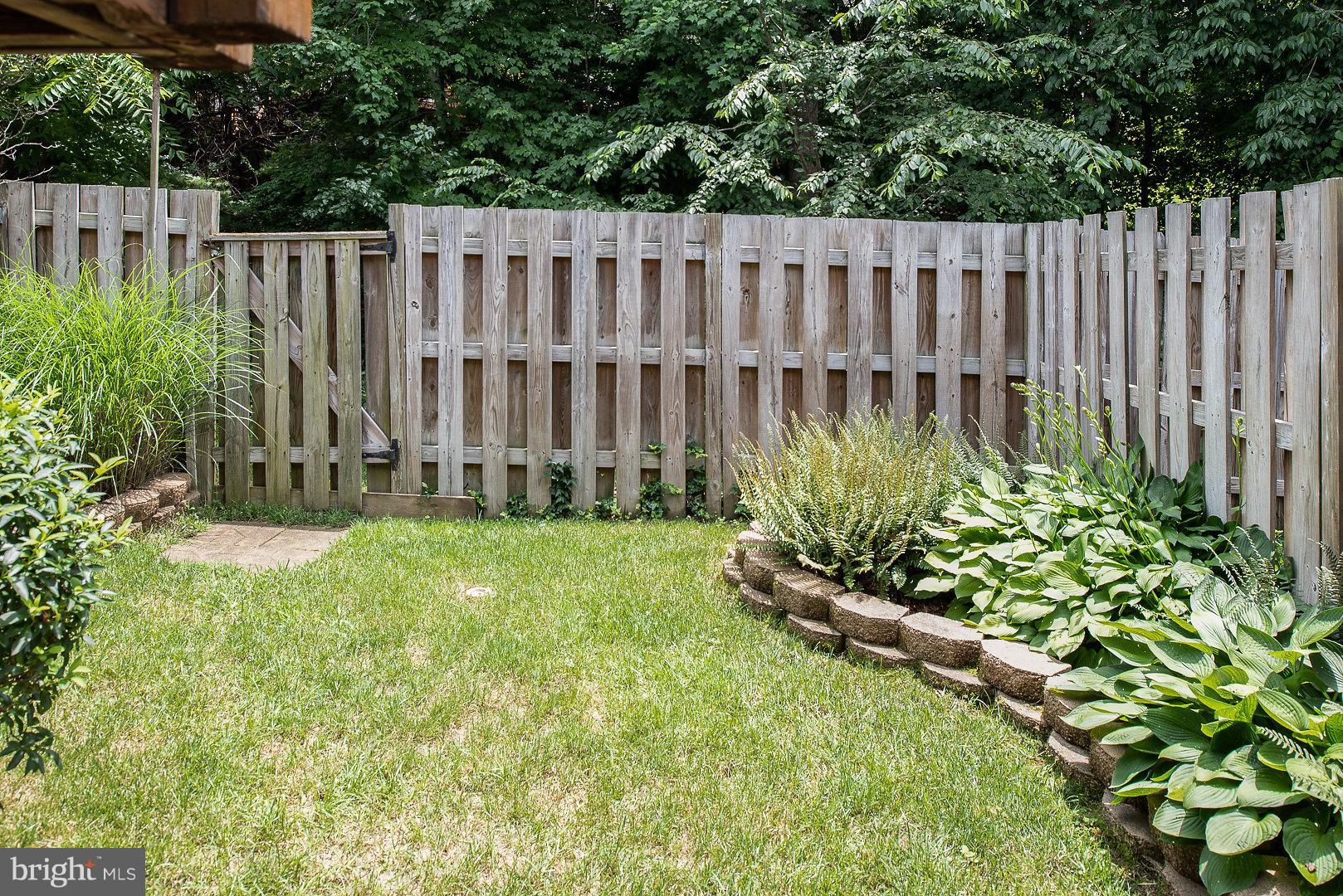 HAMPTON OAKS - Residential