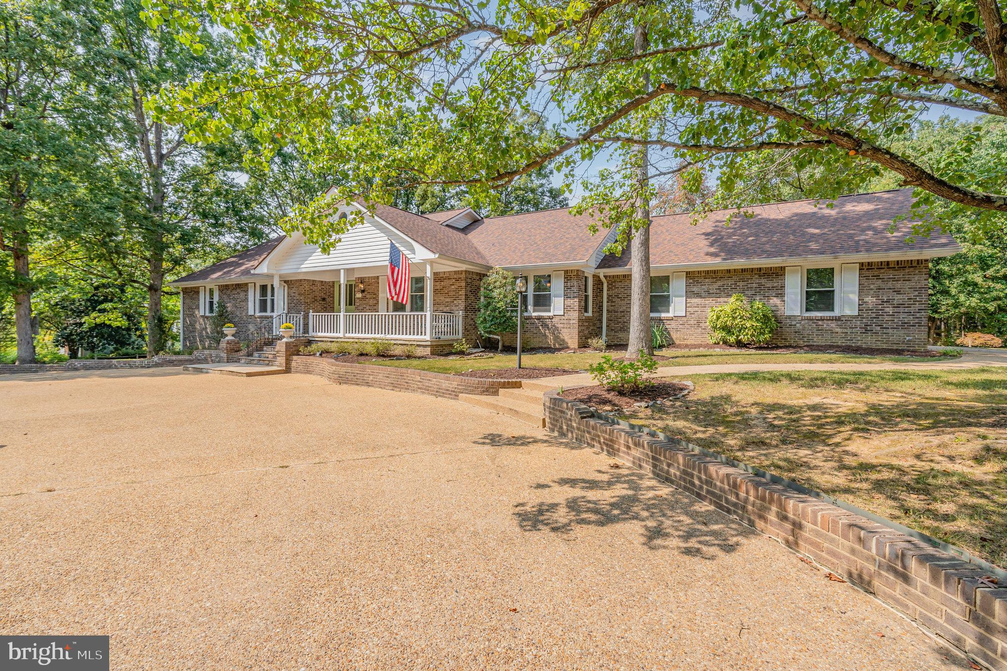 WOODLAWN - Residential