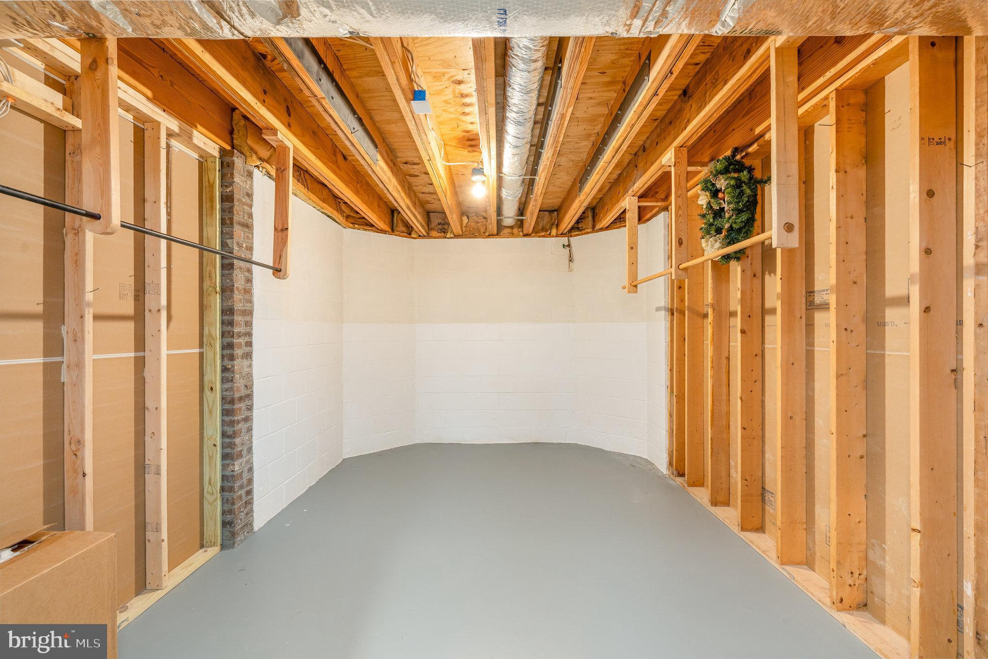 WOODLAWN - Residential