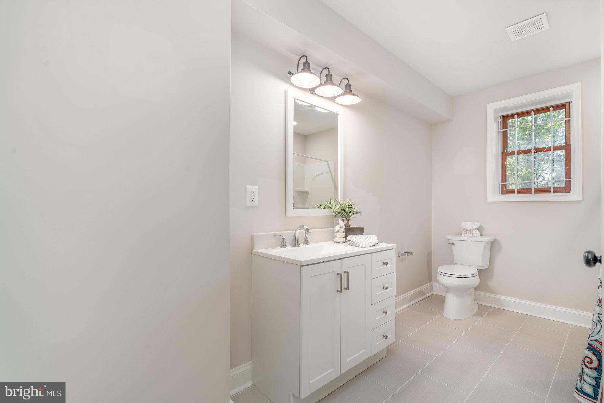 WOODLAWN - Residential