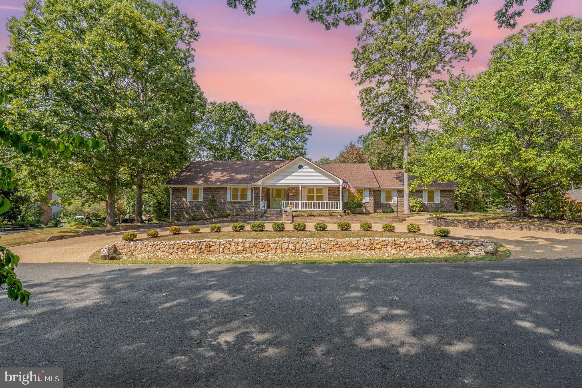 WOODLAWN - Residential