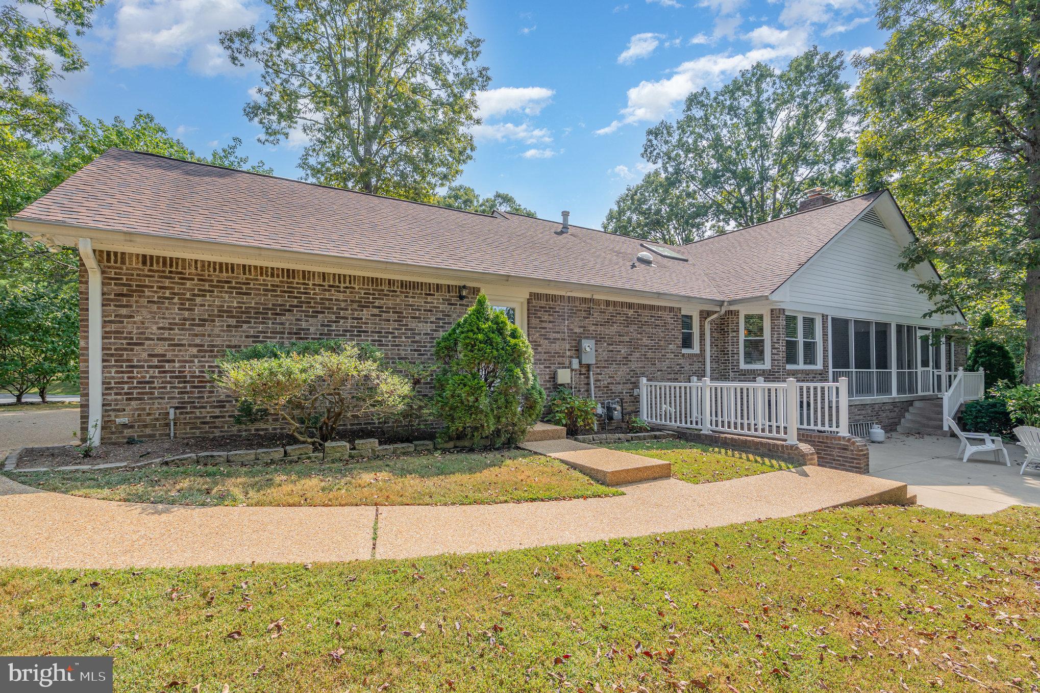 WOODLAWN - Residential