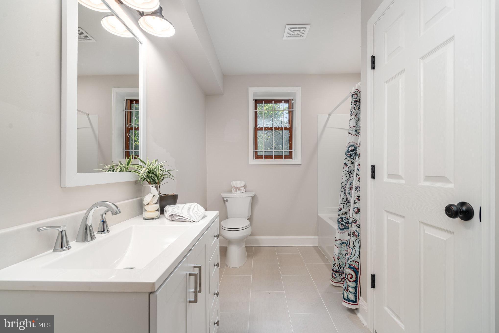 WOODLAWN - Residential