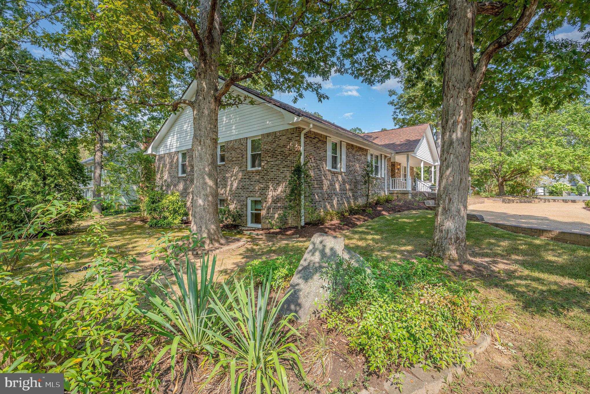 WOODLAWN - Residential