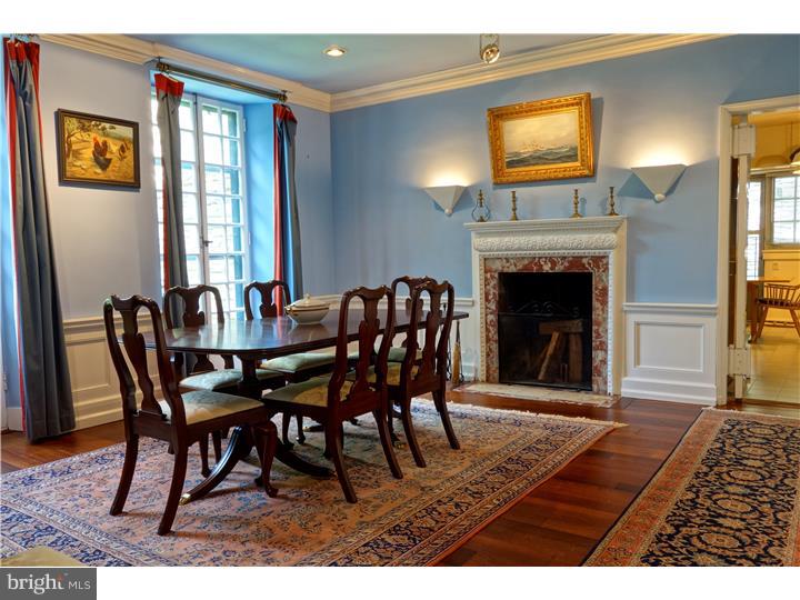 CHESTNUT HILL - Residential