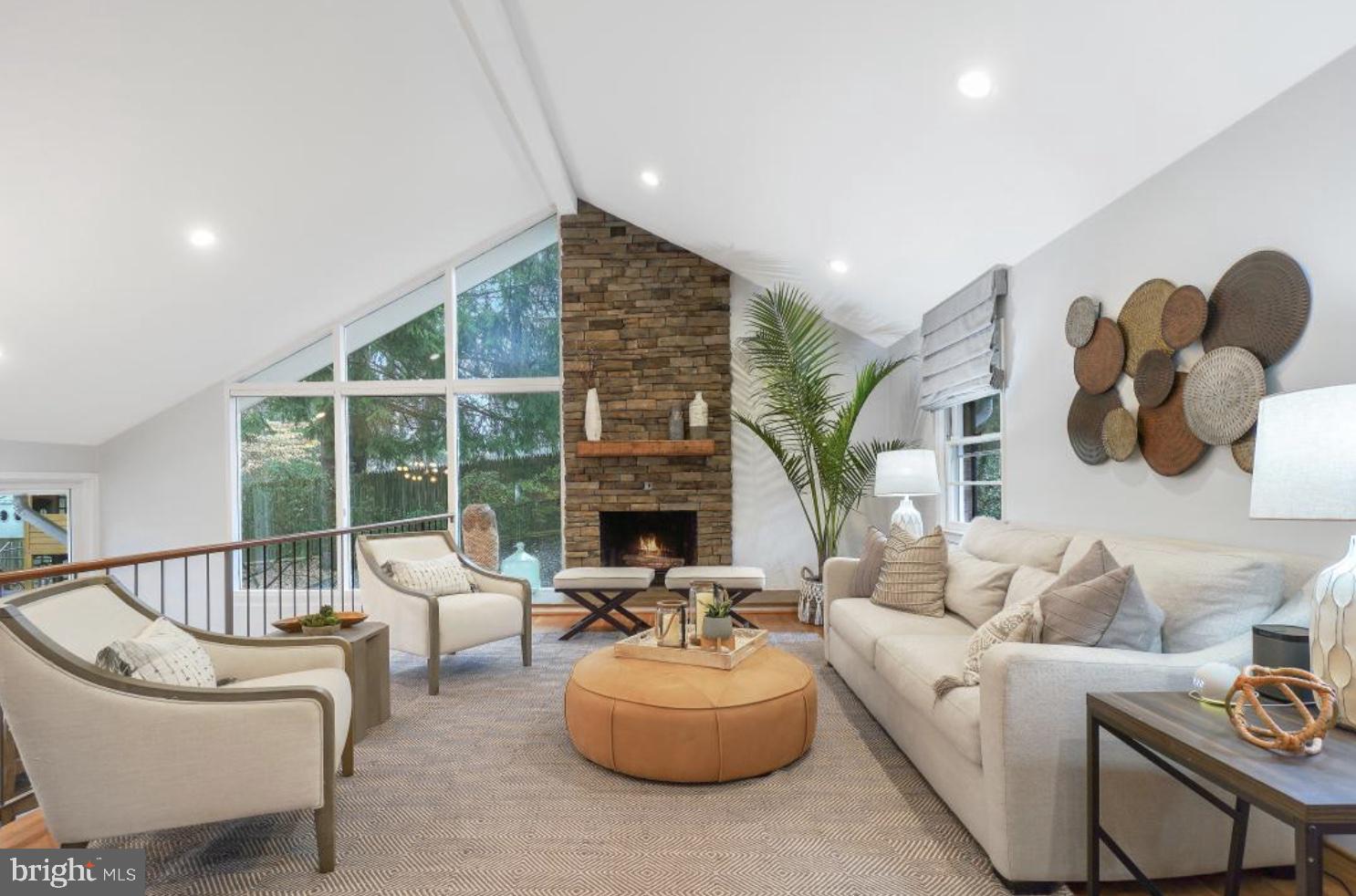 7312 BURDETTE COURT