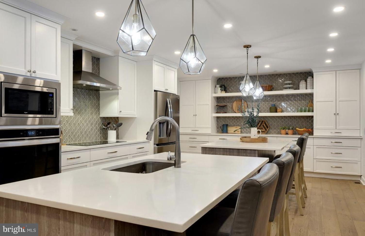 7312 BURDETTE COURT