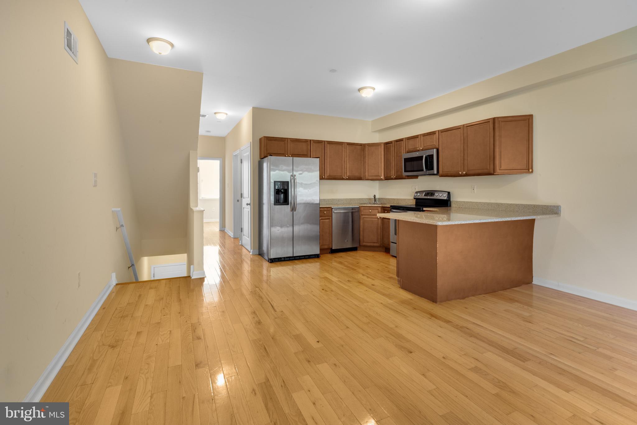 FISHTOWN - Residential Lease