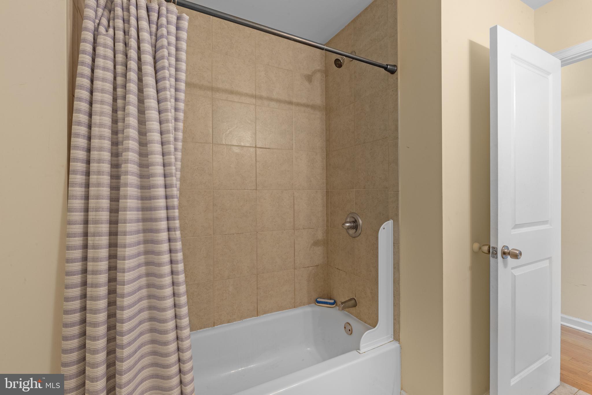 FISHTOWN - Residential Lease