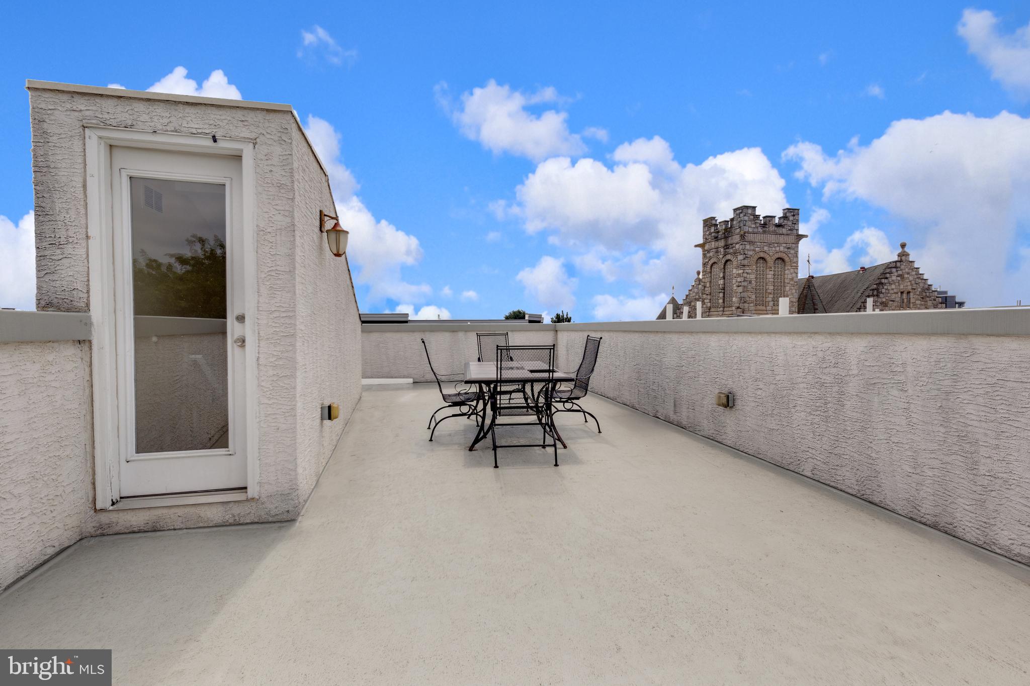 FISHTOWN - Residential Lease