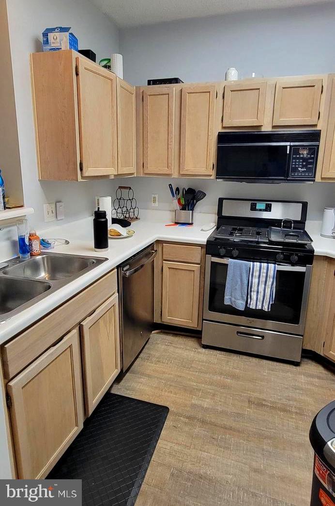 STONECROFT CONDO - Residential Lease