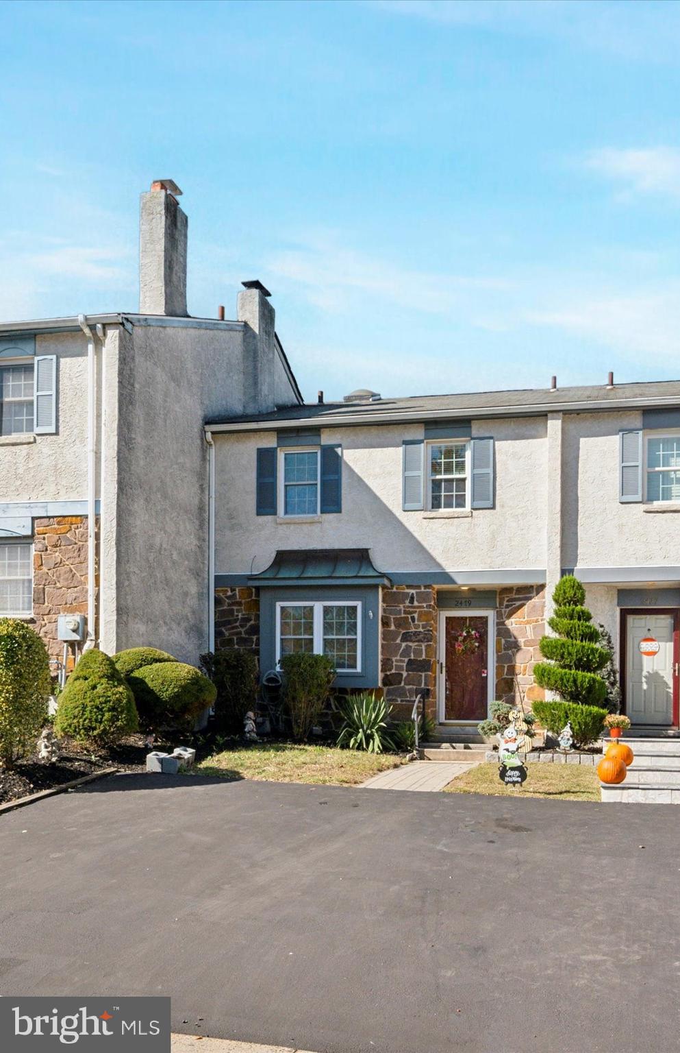 SADDLEBROOK - Residential