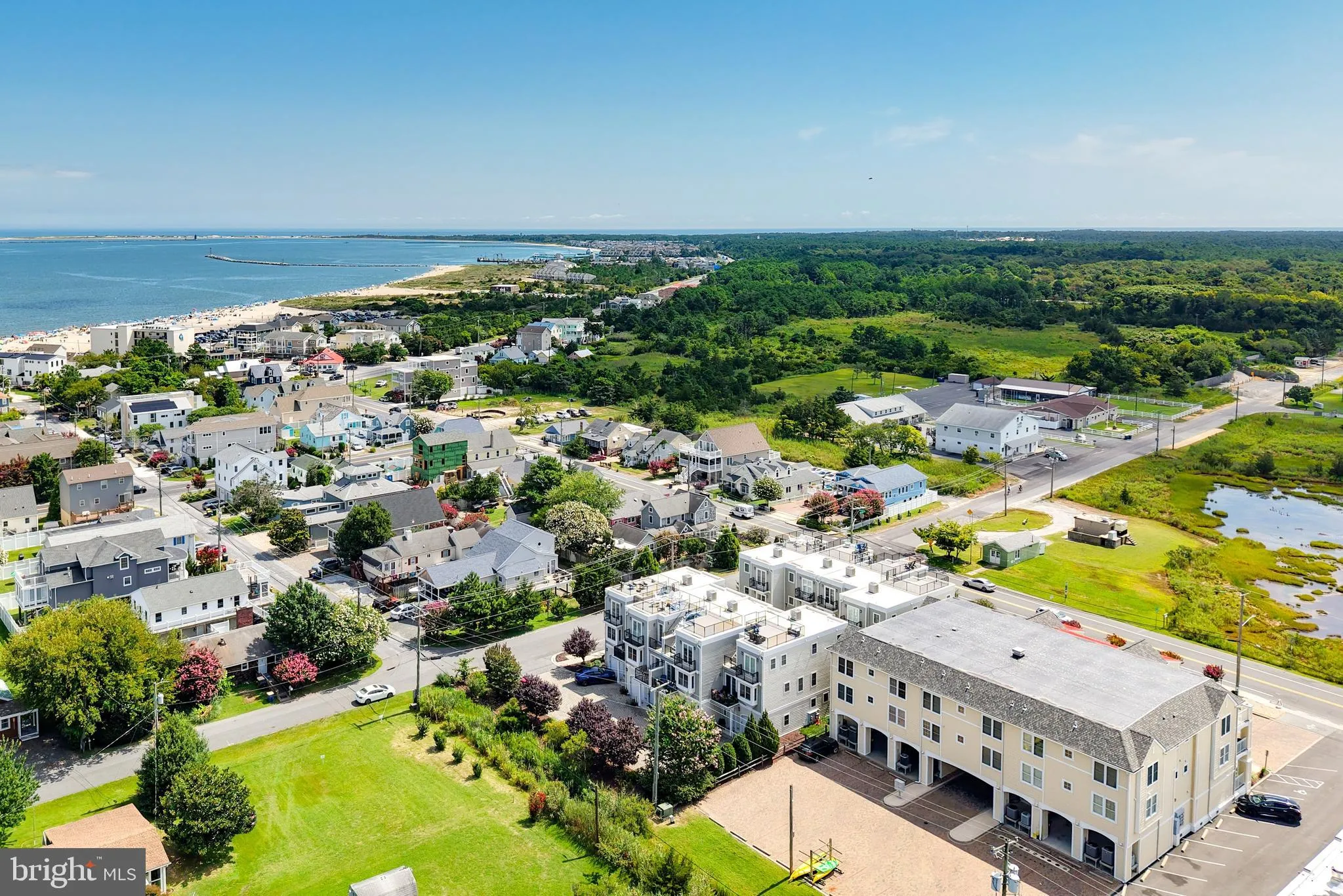 Lewes, Delaware 19958, United States, 3 Bedrooms Bedrooms, ,4 BathroomsBathrooms,Residential,Pending,200264