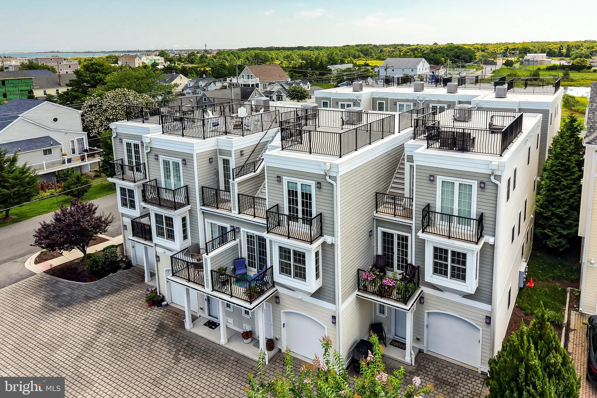 Lewes, Delaware 19958, United States, 3 Bedrooms Bedrooms, ,4 BathroomsBathrooms,Residential,Pending,200264