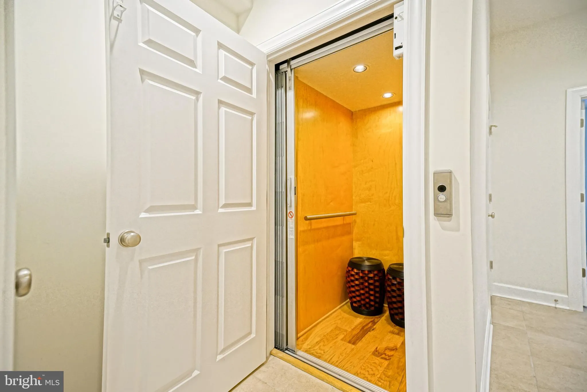 Lewes, Delaware 19958, United States, 3 Bedrooms Bedrooms, ,4 BathroomsBathrooms,Residential,Pending,200264