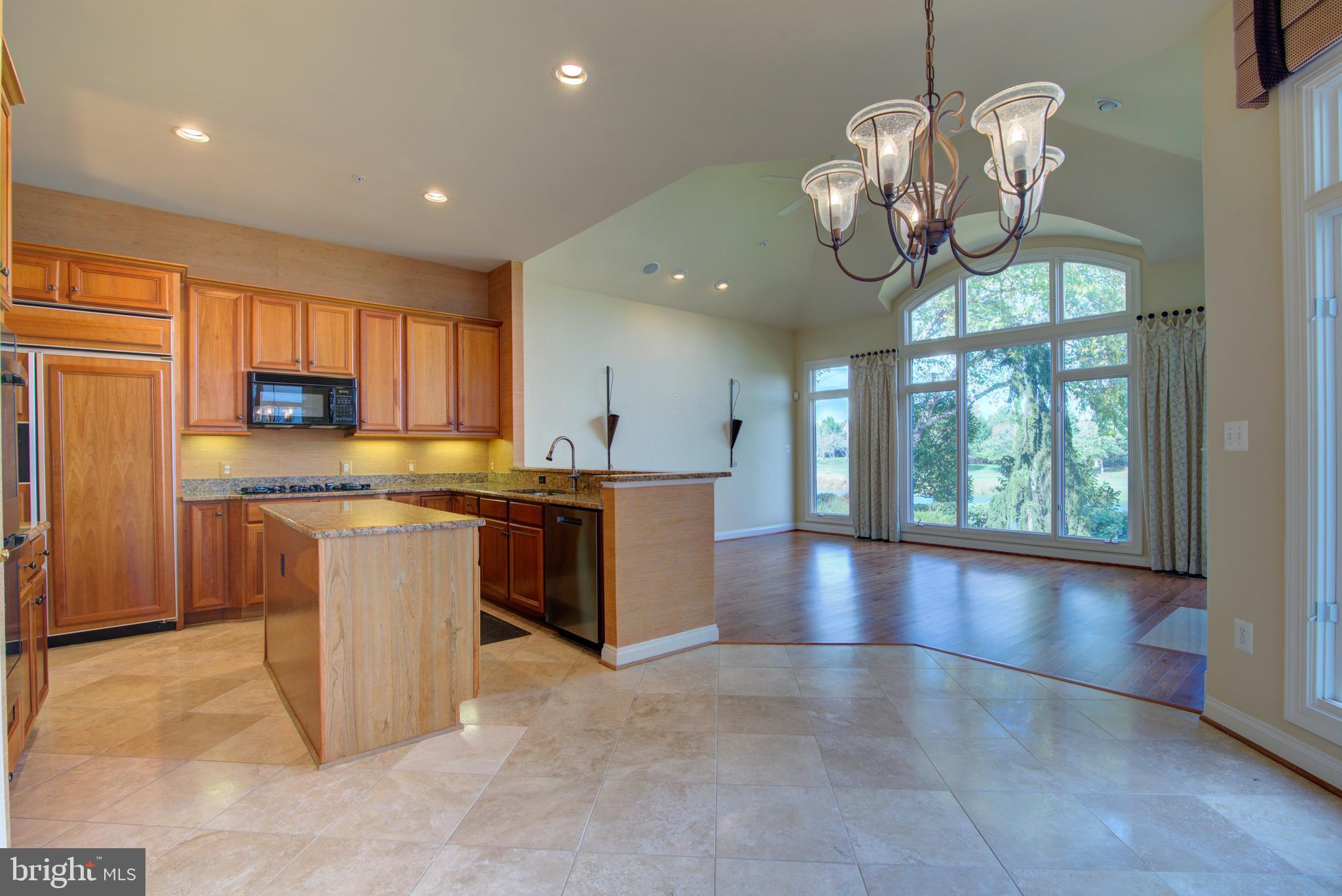 RIVER CREEK - Residential