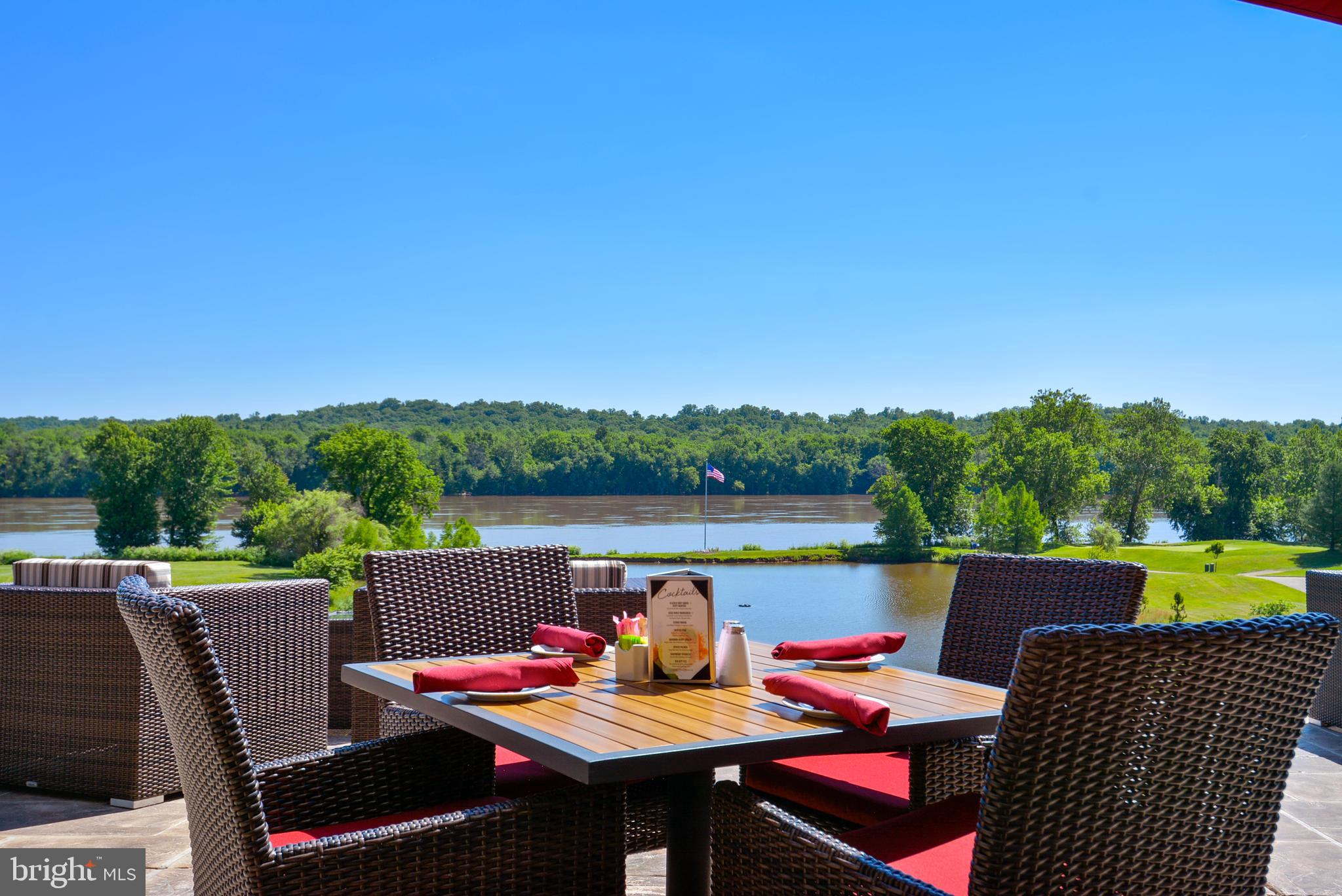 RIVER CREEK - Residential