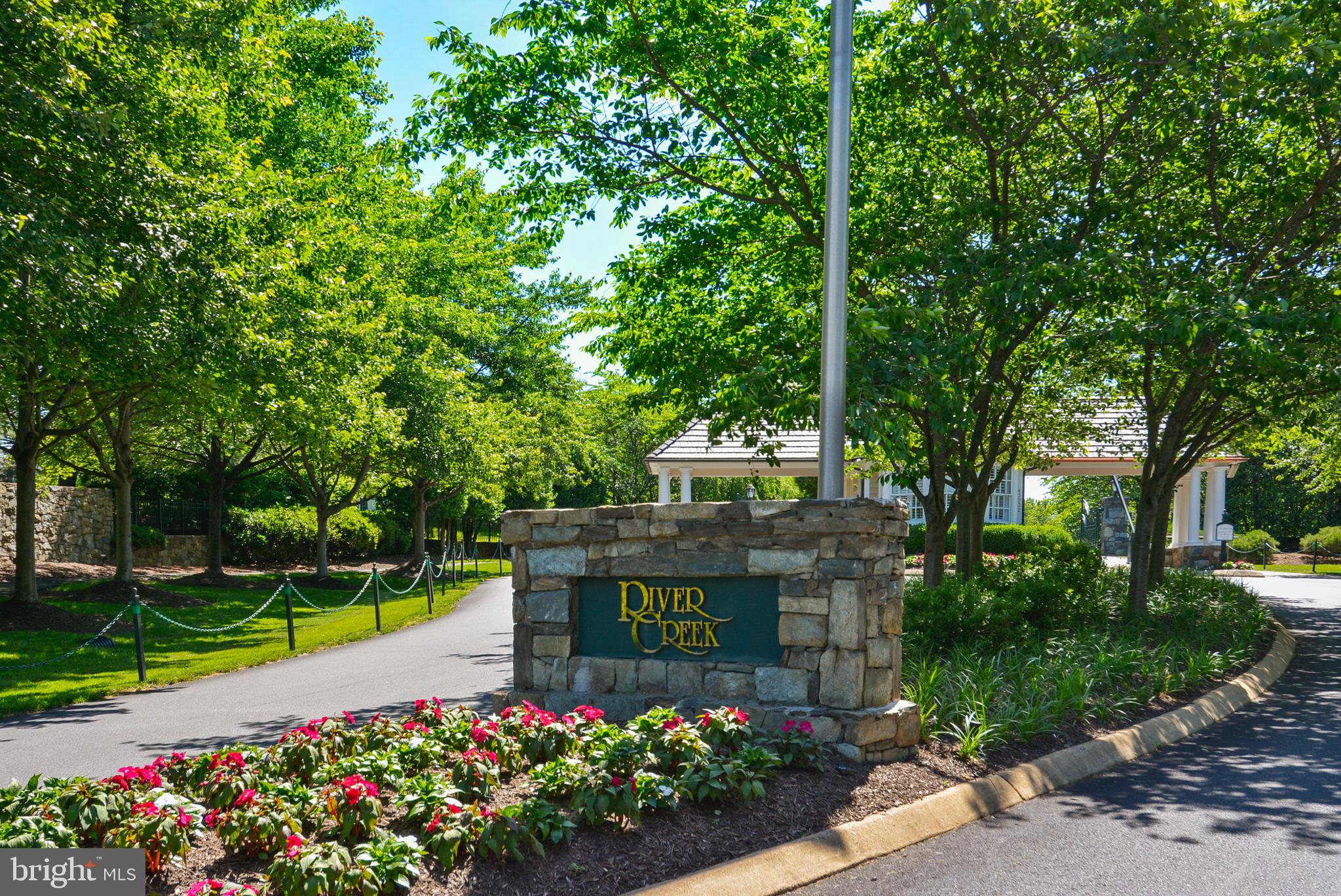 RIVER CREEK - Residential