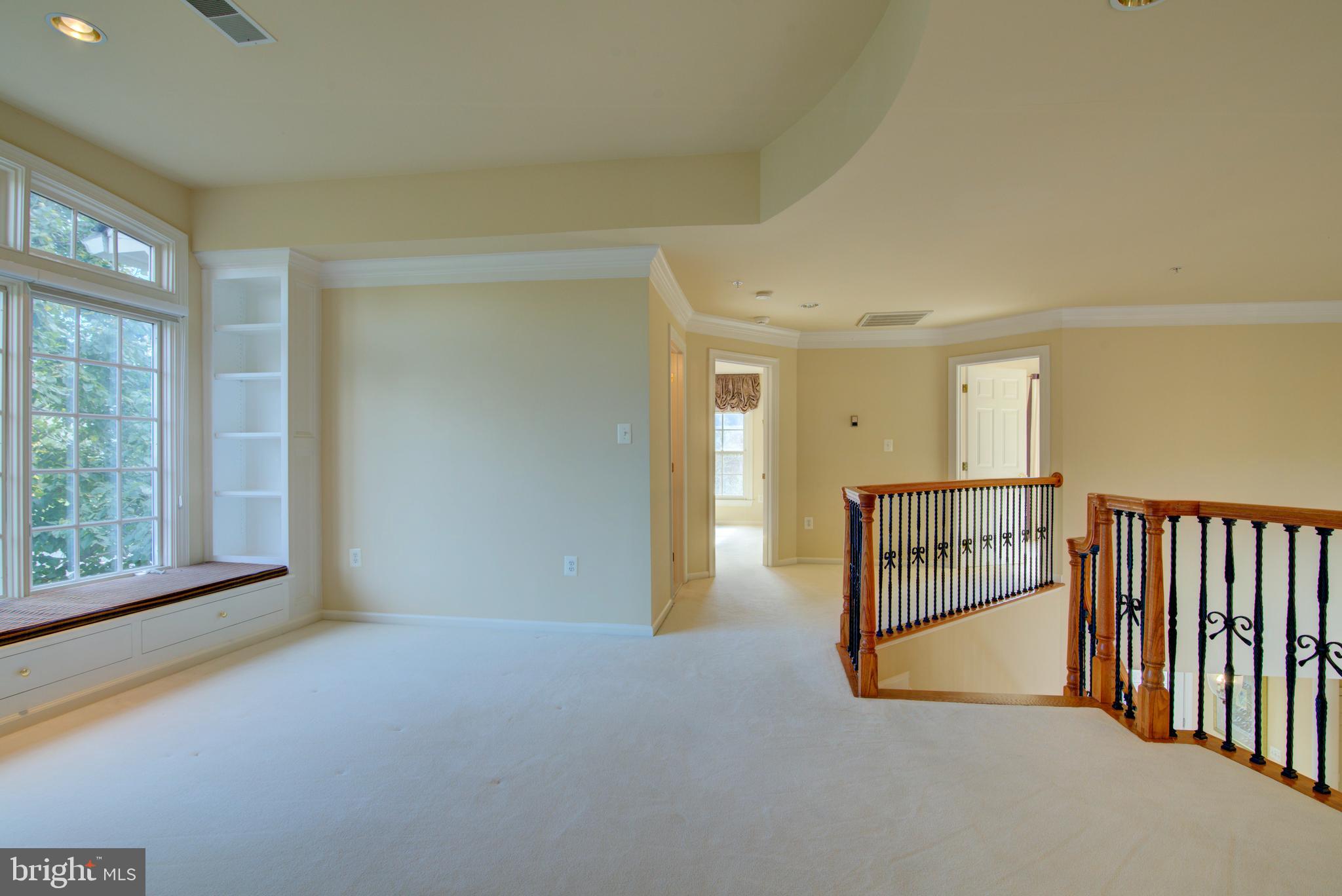 RIVER CREEK - Residential