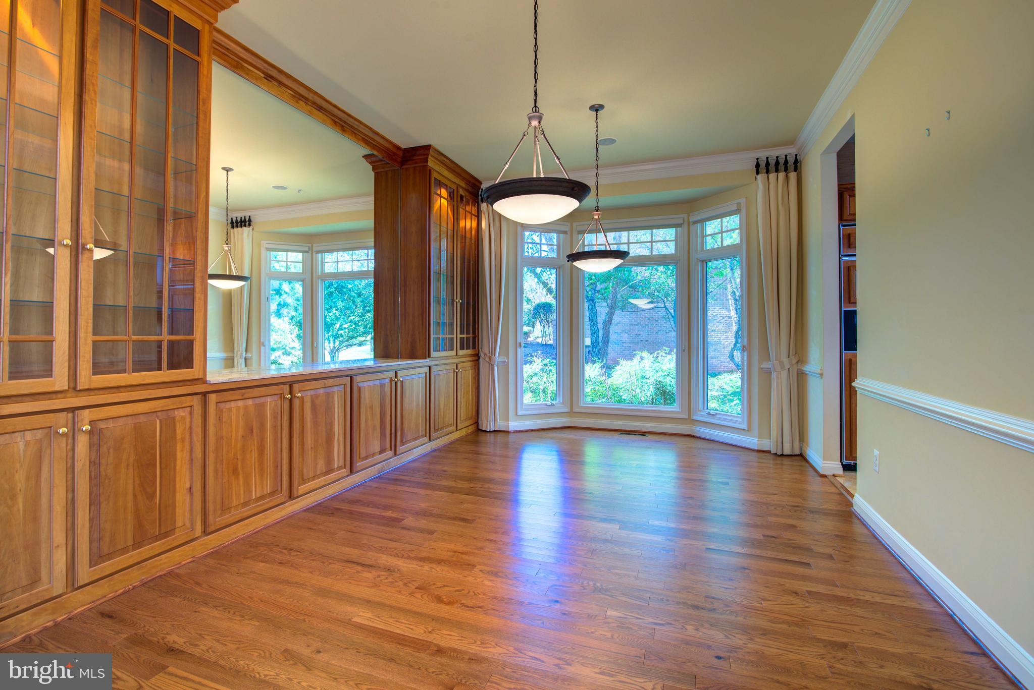 RIVER CREEK - Residential