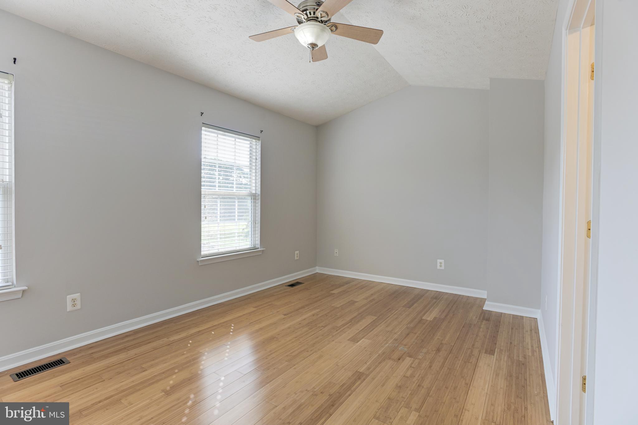 WOODS OF BAYVIEW - Residential