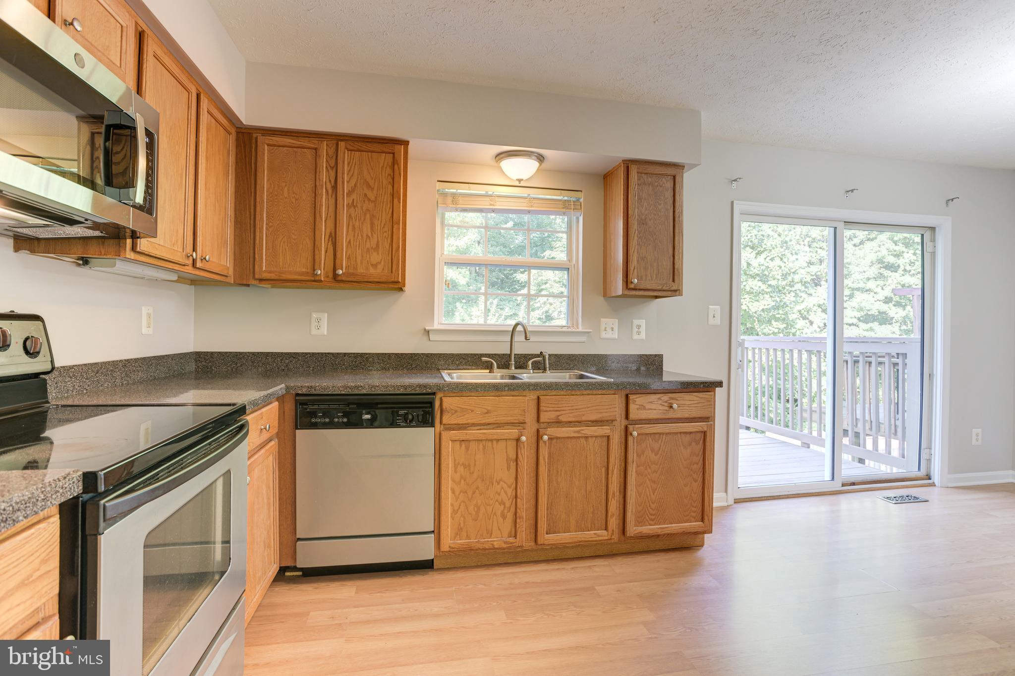 WOODS OF BAYVIEW - Residential