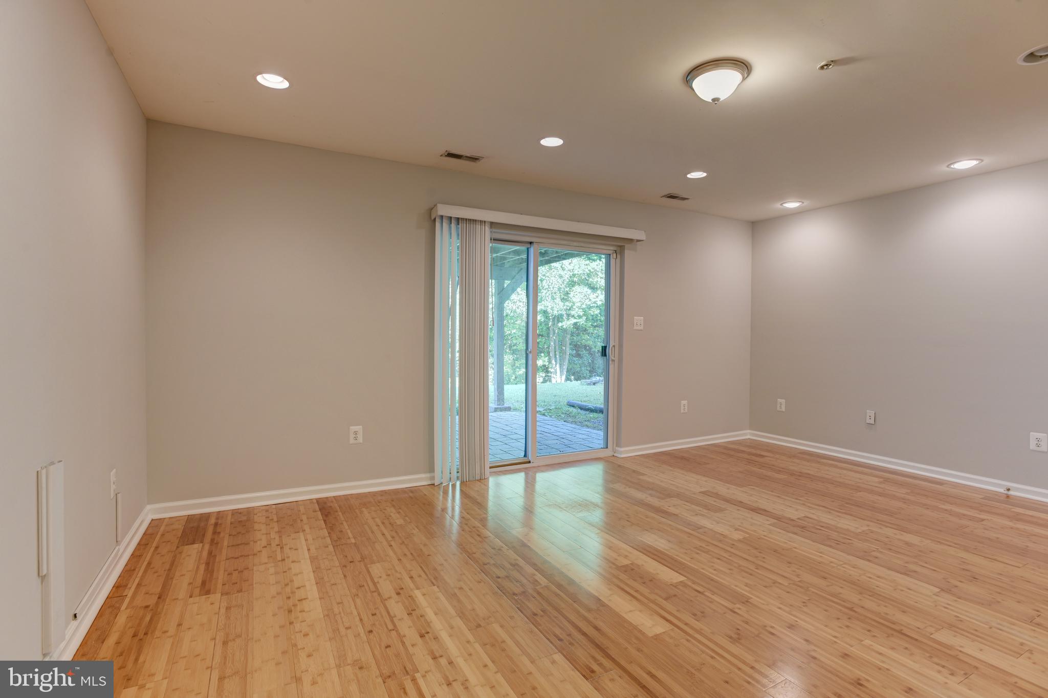 WOODS OF BAYVIEW - Residential