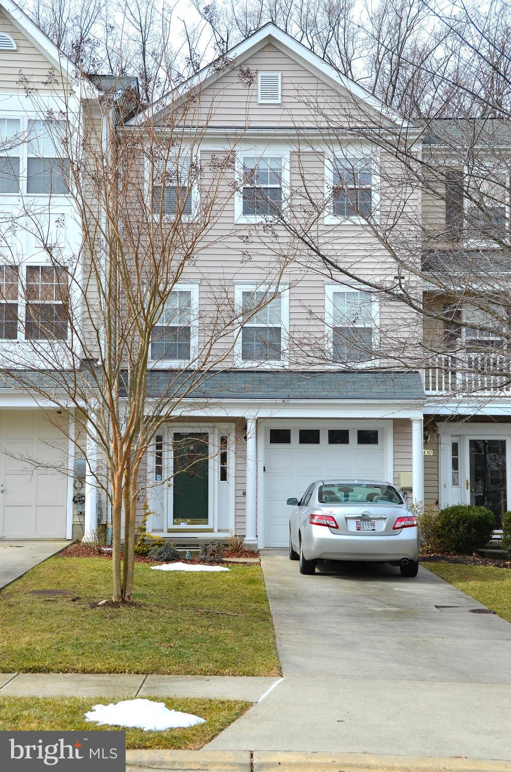 COURTS AT BELLE POINTE - Residential