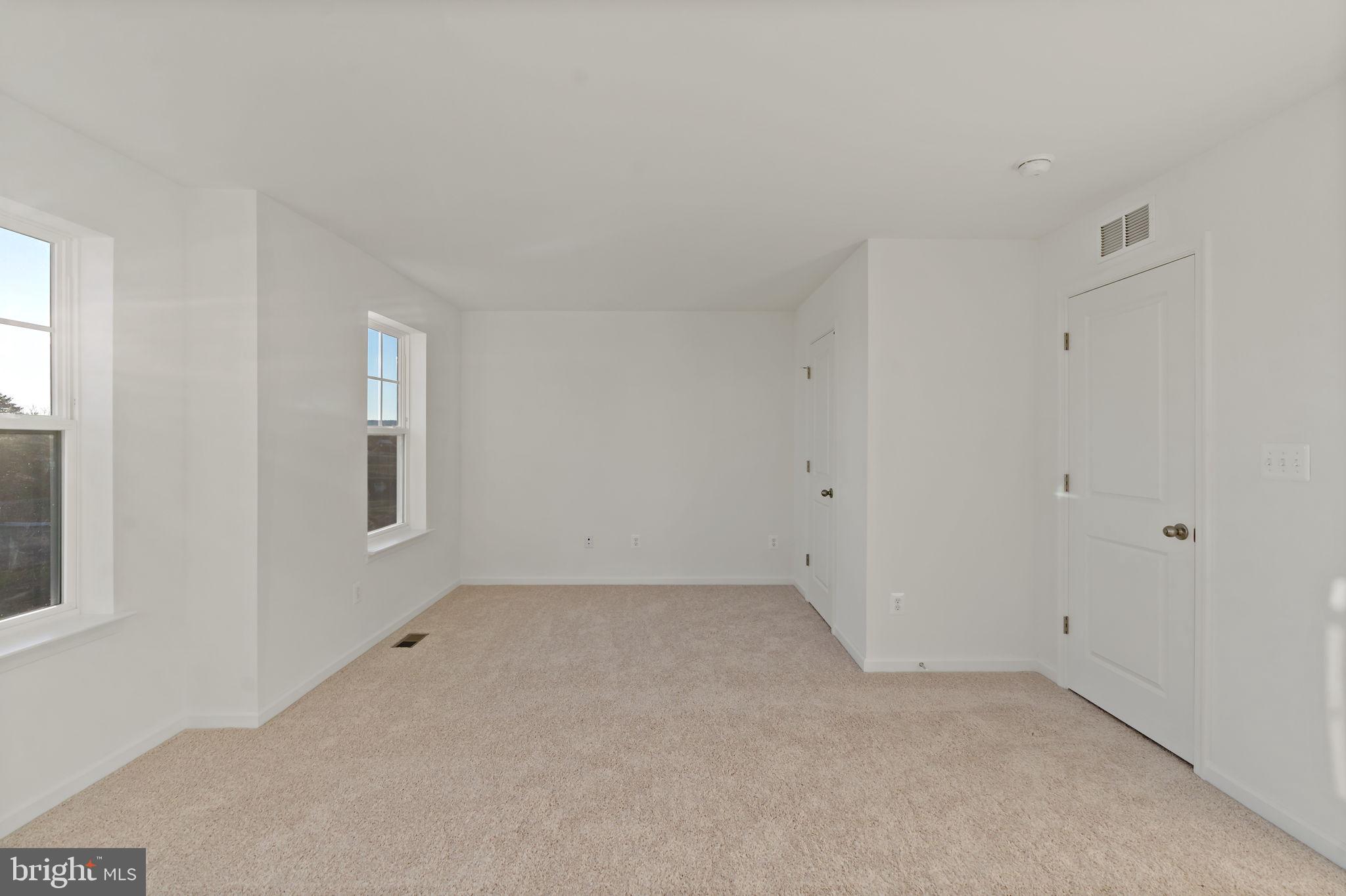 SOUTH BROOK - Residential