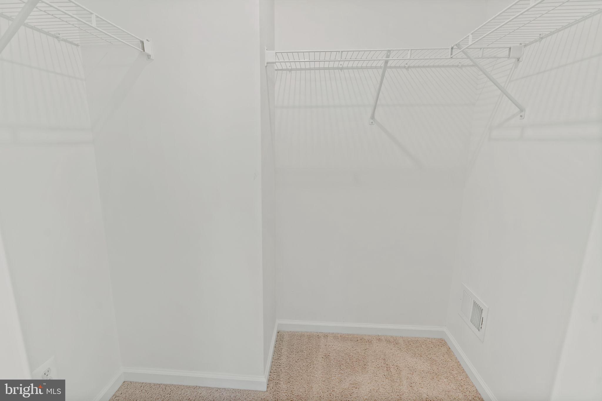 SOUTH BROOK - Residential