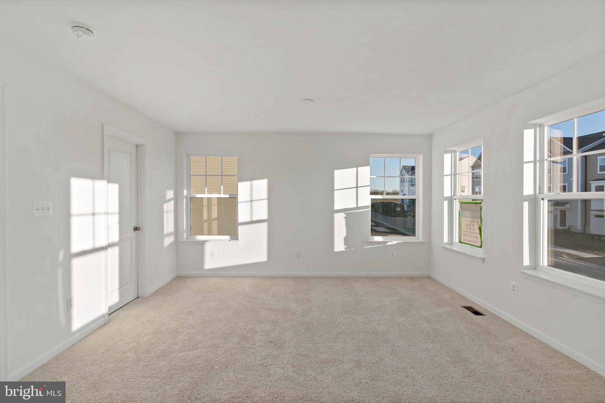 SOUTH BROOK - Residential