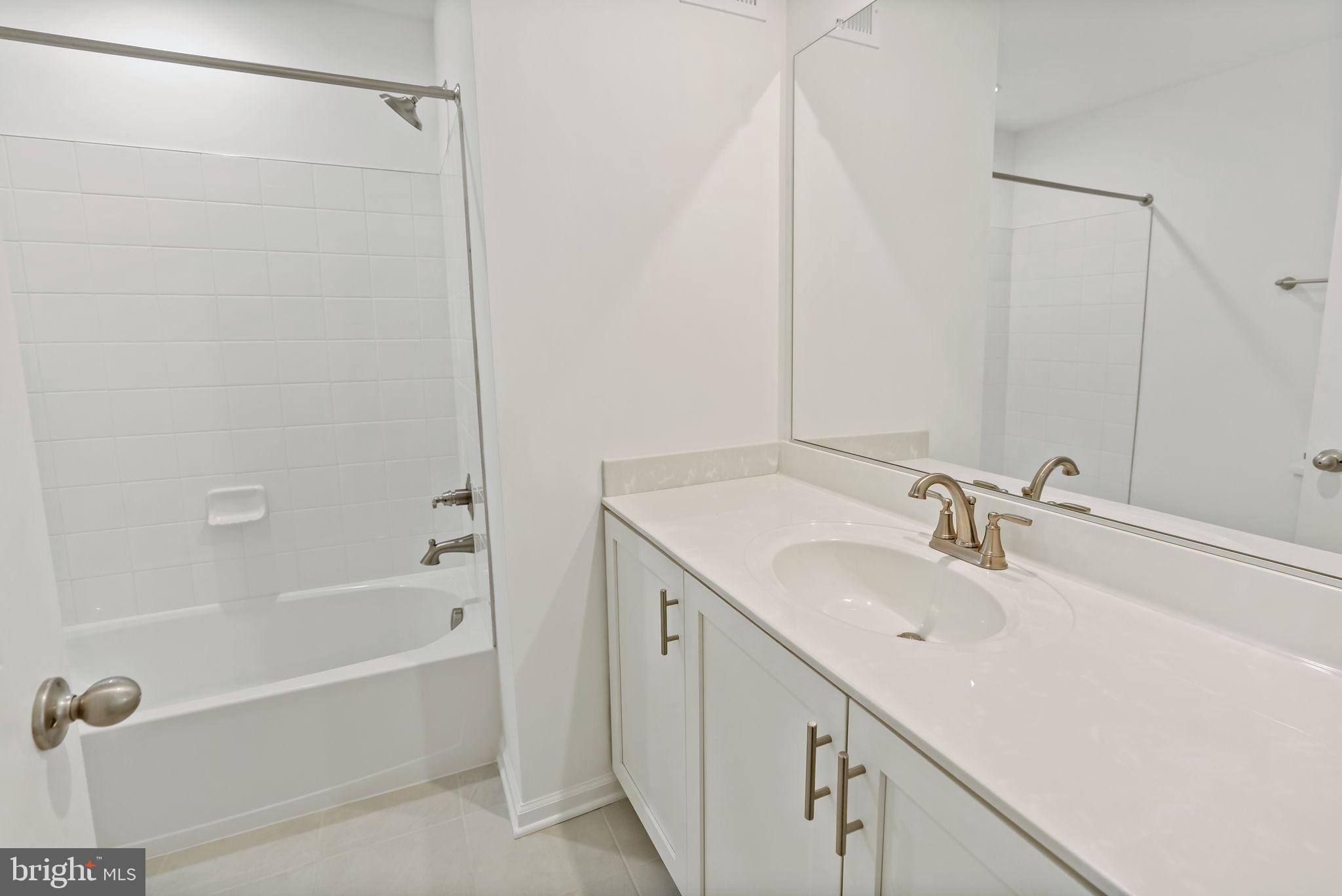 SOUTH BROOK - Residential