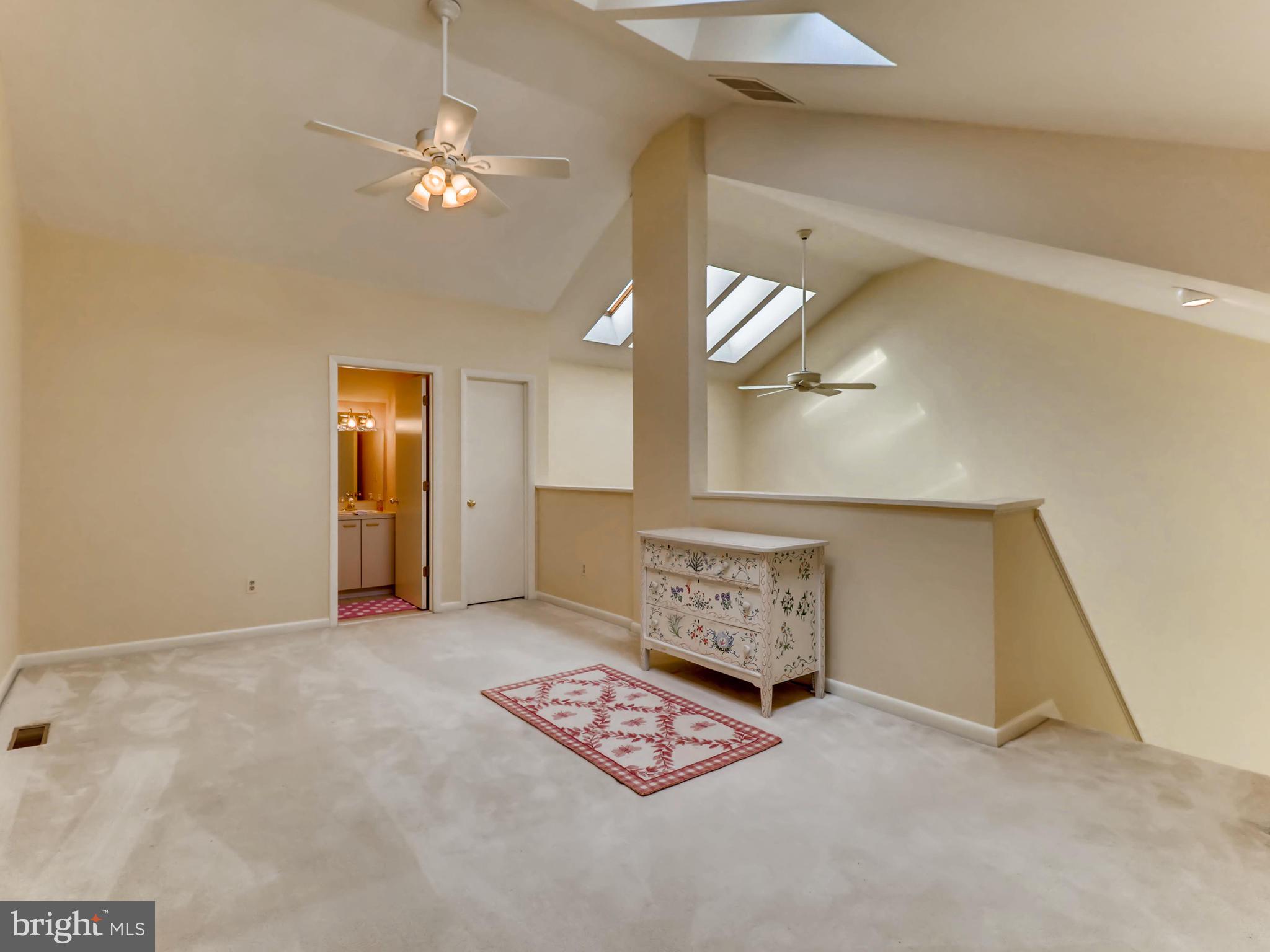 NORTH ROLAND PARK - Residential