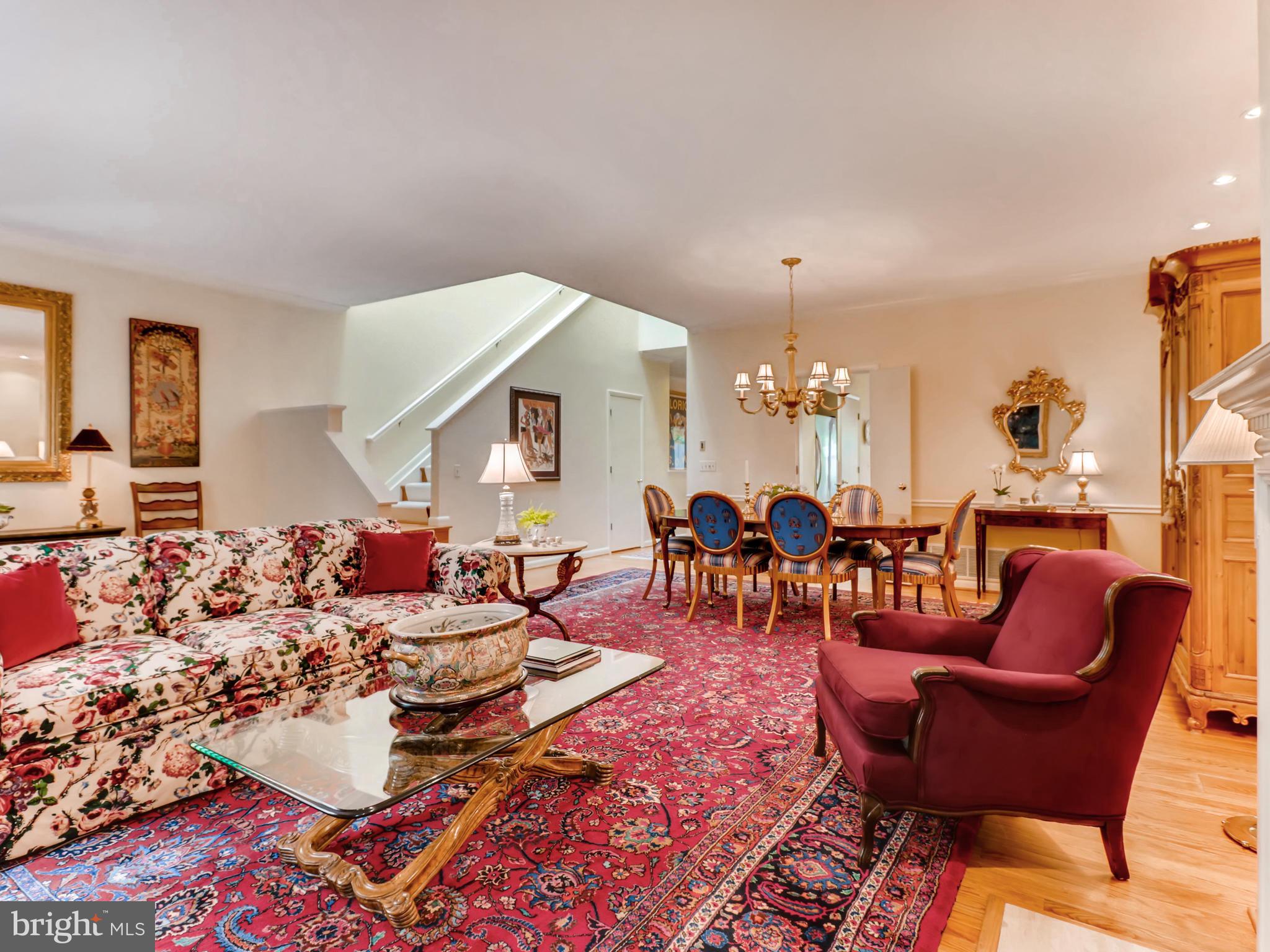 NORTH ROLAND PARK - Residential