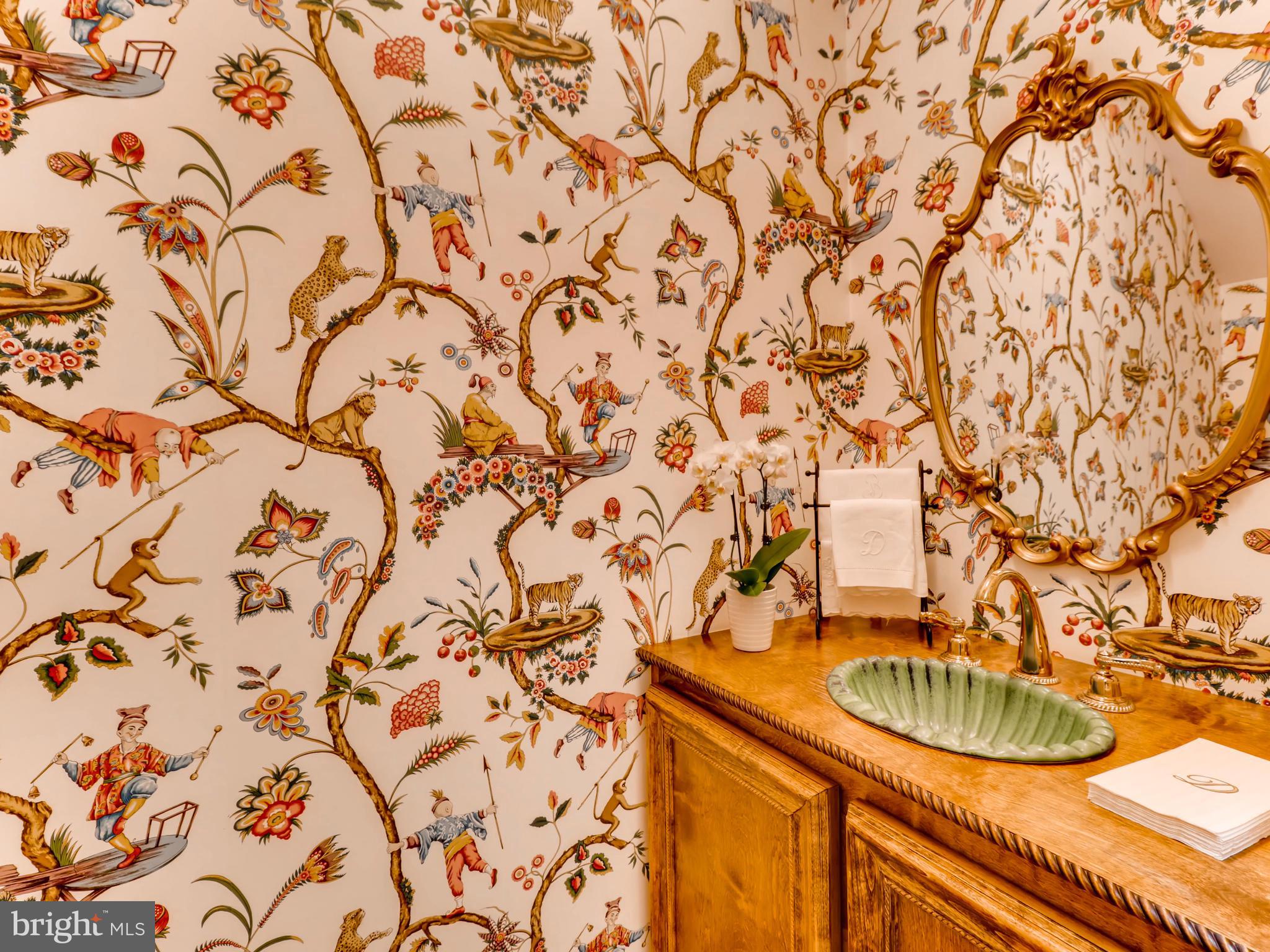 NORTH ROLAND PARK - Residential