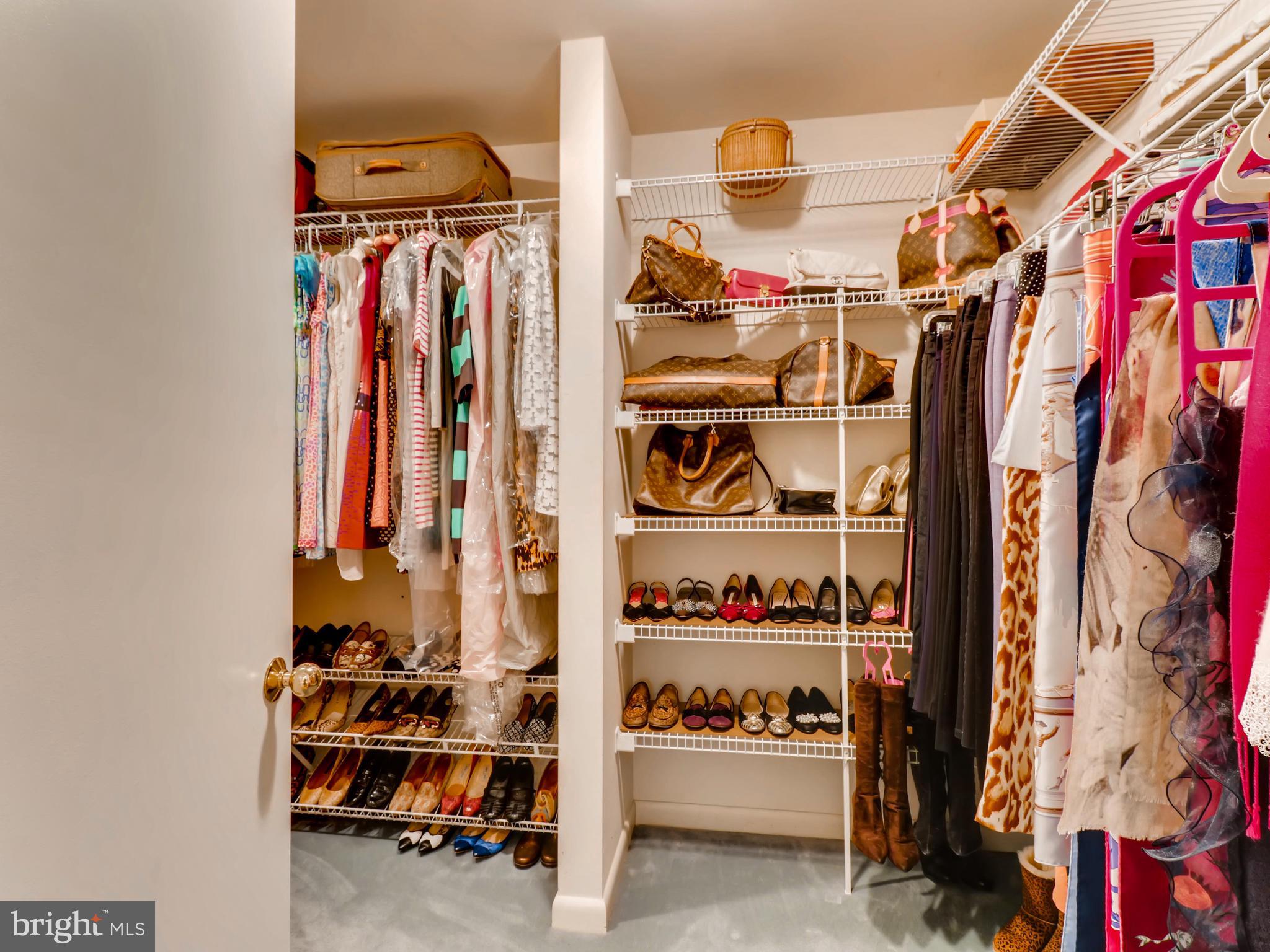 NORTH ROLAND PARK - Residential