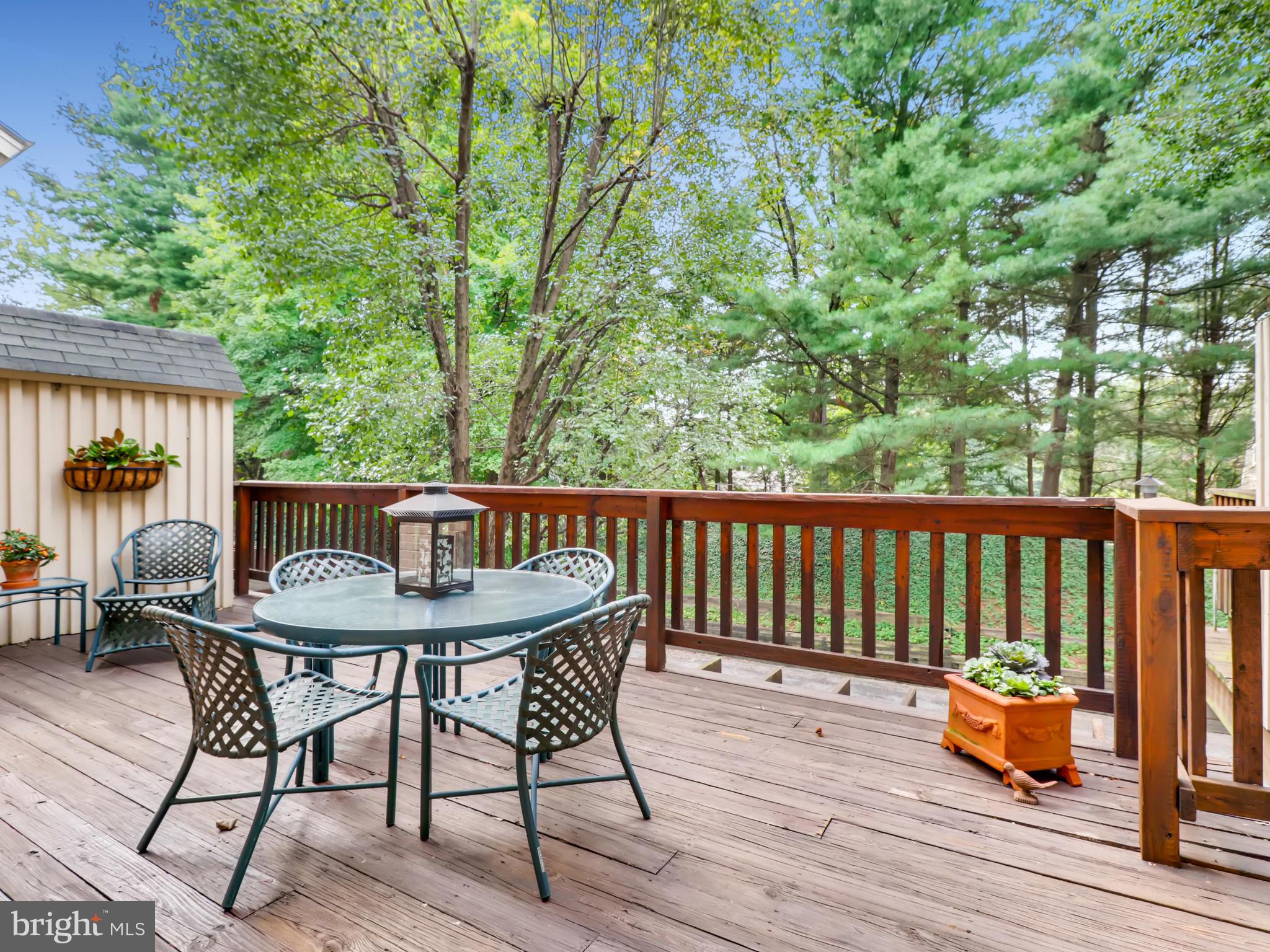 NORTH ROLAND PARK - Residential